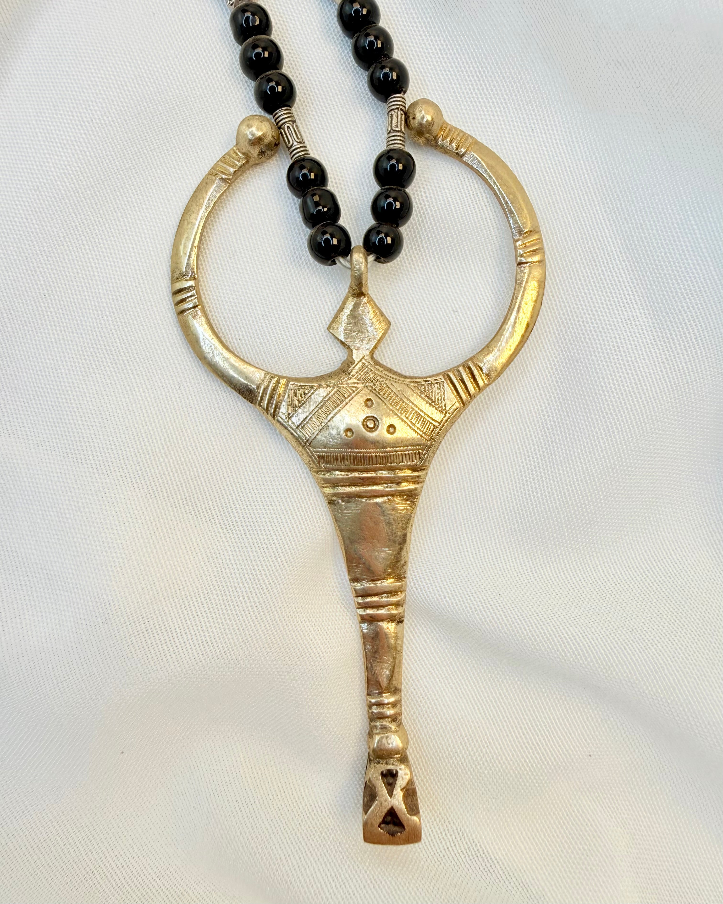 FORLØSNING AF FORKERTGJORTHED - AMULET