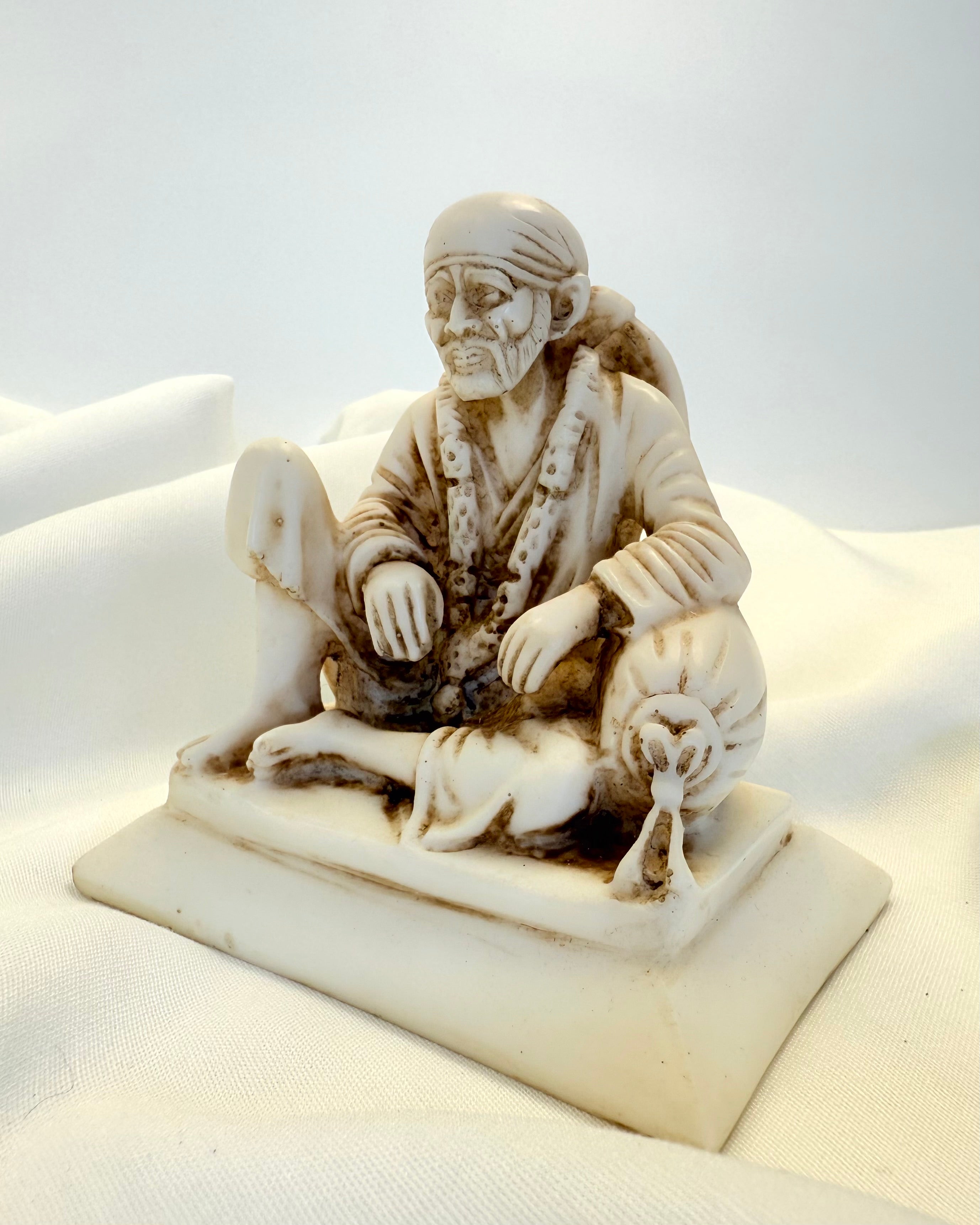 KUNSTEN AT VÆRE I NUET - FIGUR - UNIKA