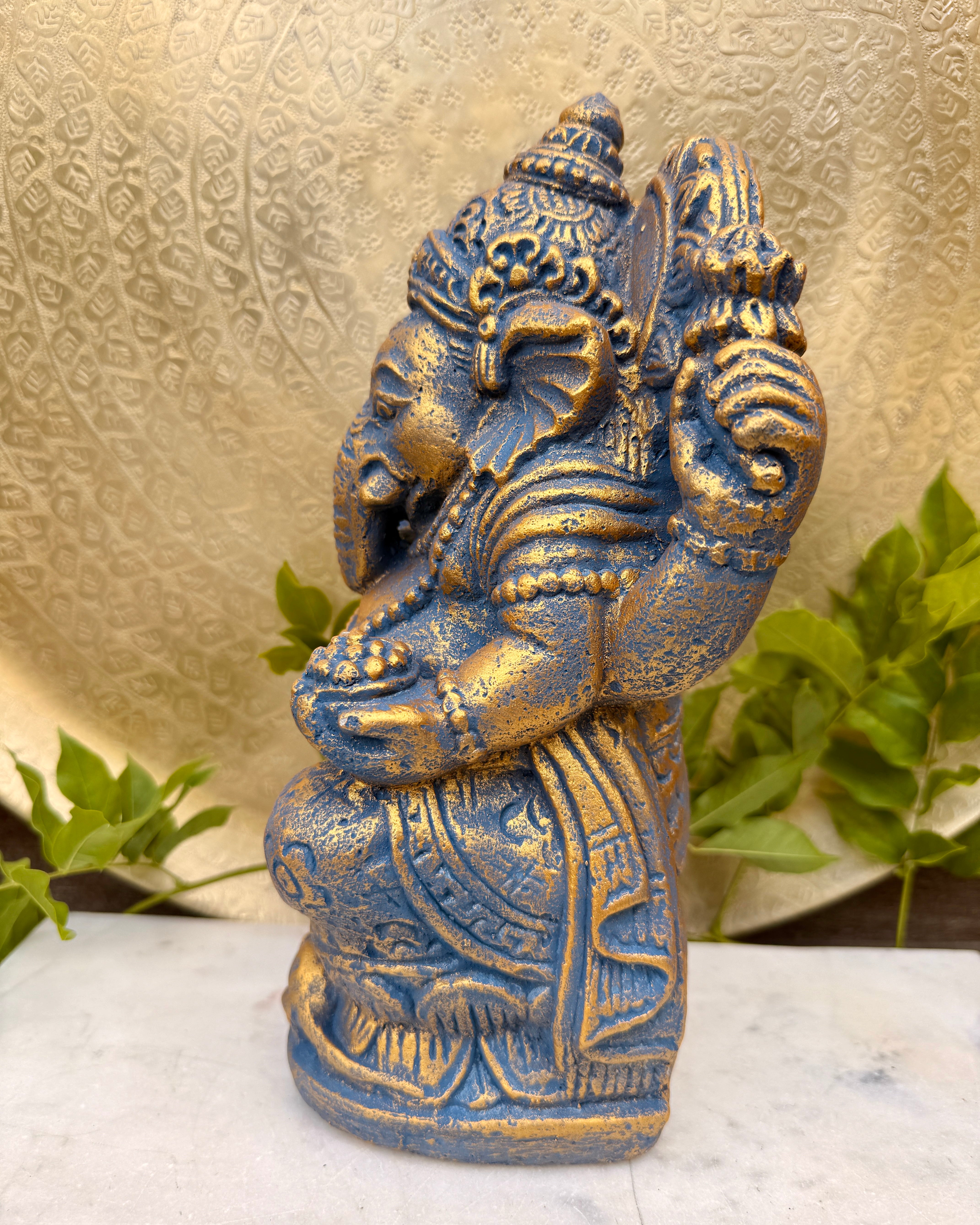 VISDOM OG RIGDOM HÅND I HÅND - FIGUR - UNIKA