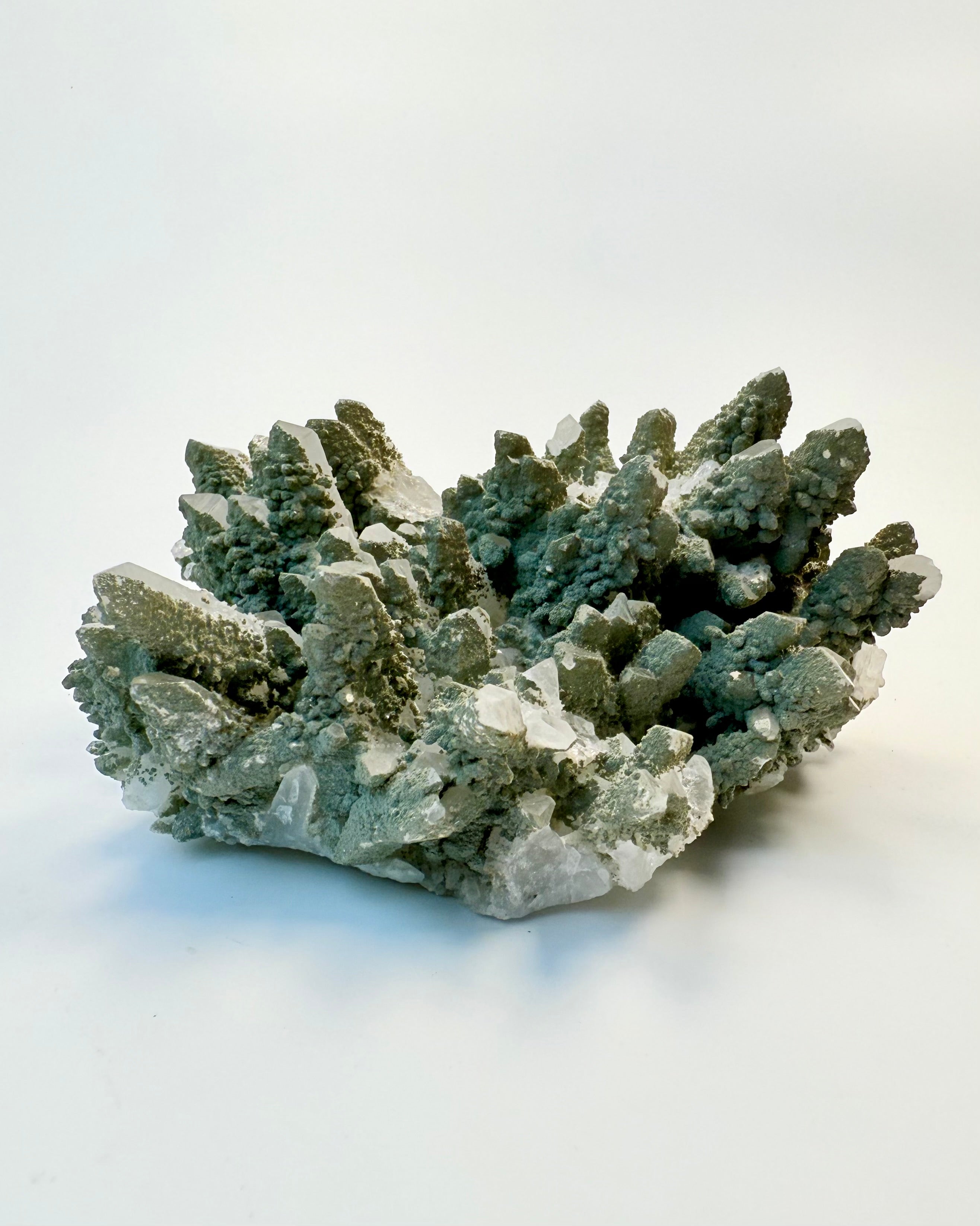 THE SILENT MESSENGER - KRYSTAL - UNIKA