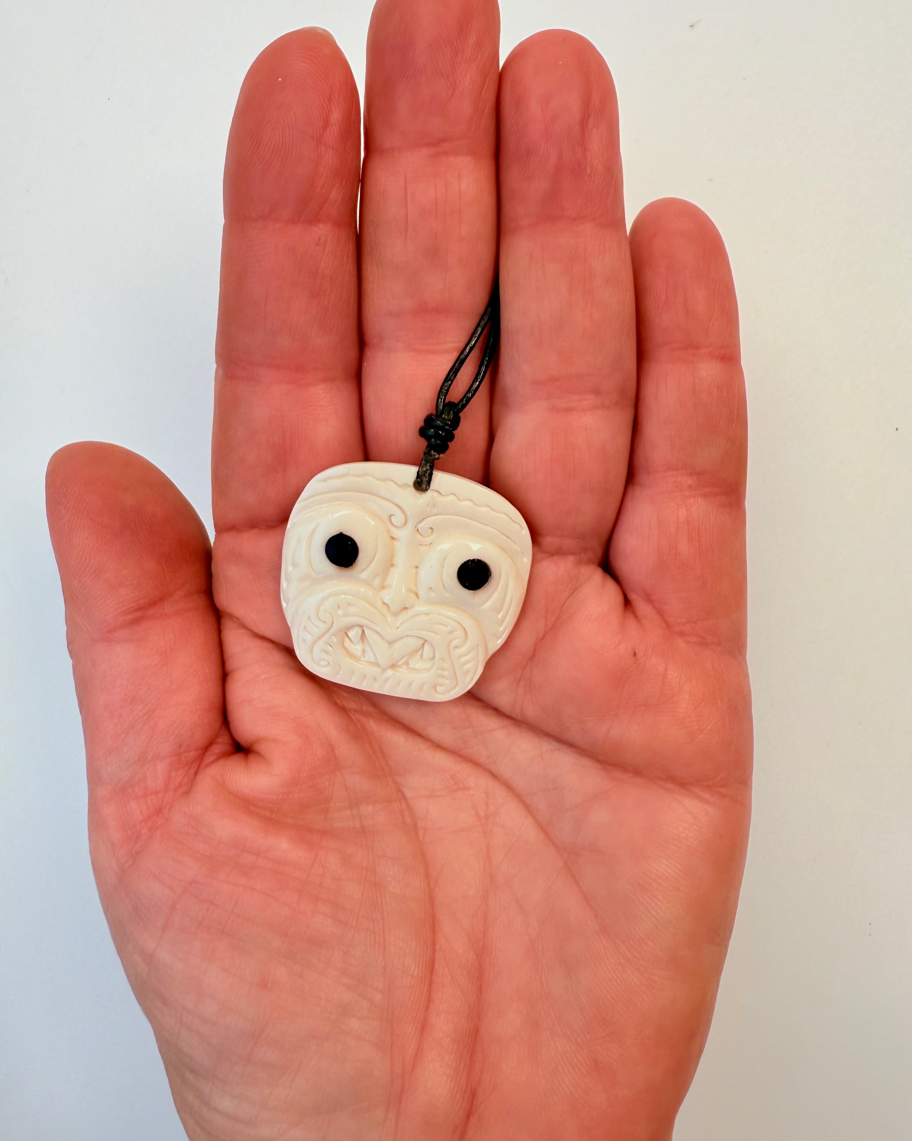 AFSKÆRM DIG FRA FORTIDEN - TALISMAN - UNIKA