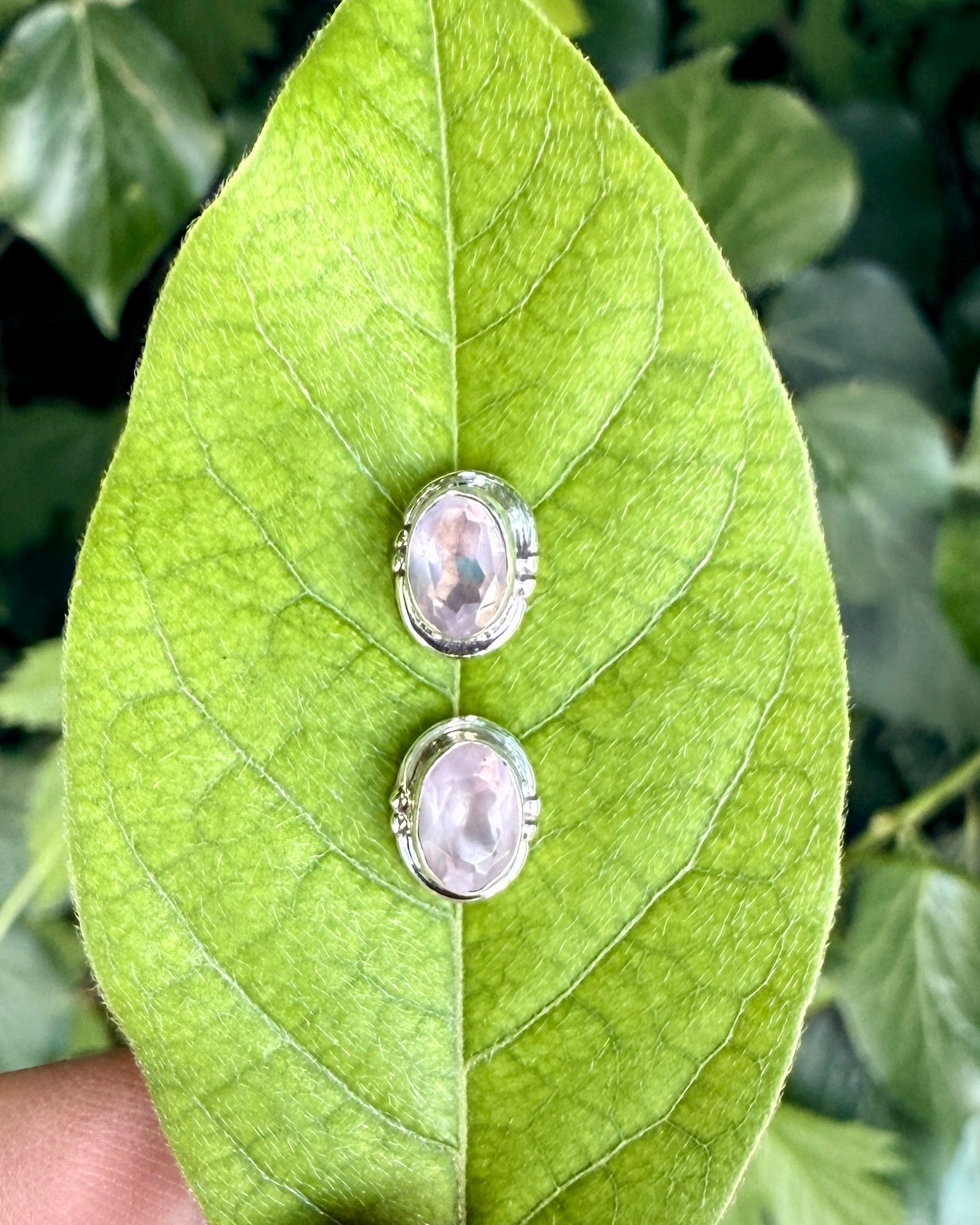 RENSER OG LØFTER ENERGIEN - ØRERINGE