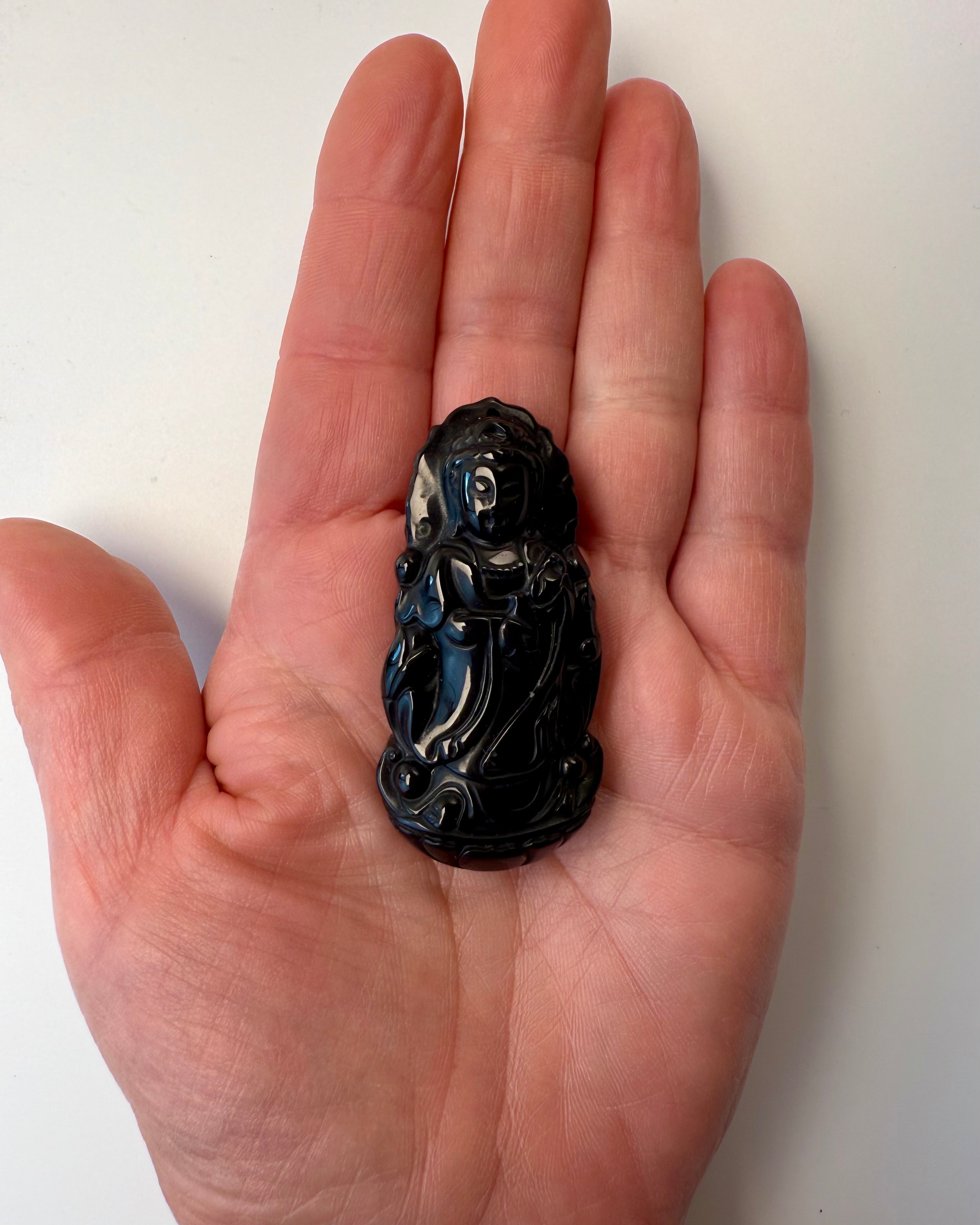 SEE IN THE DARK - AMULET - UNIKA