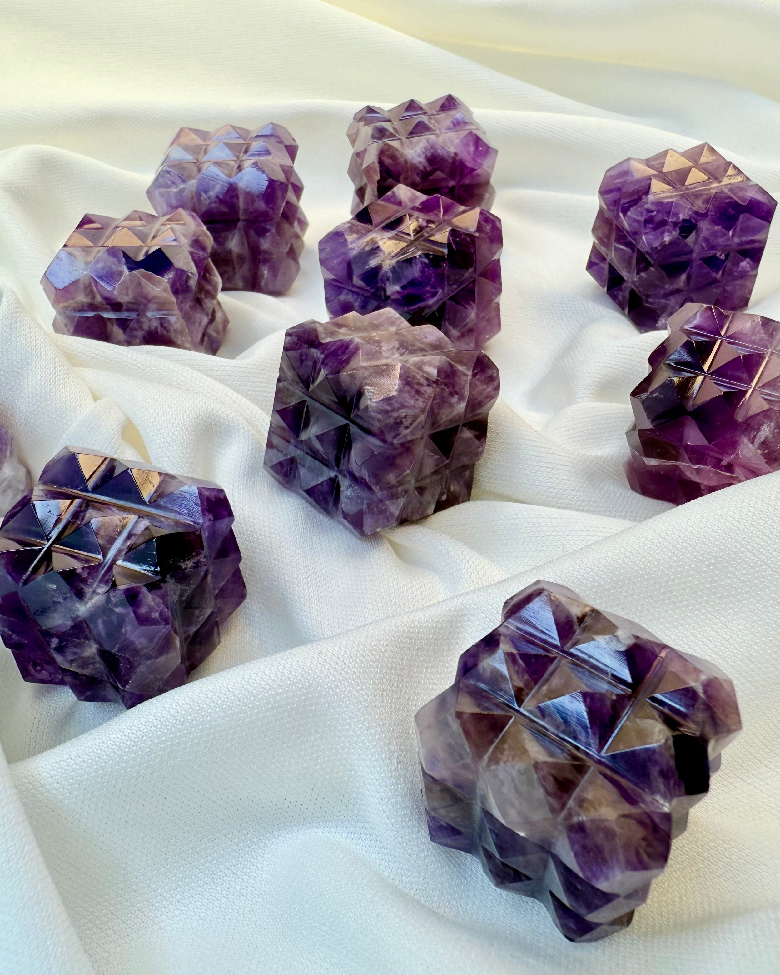 MANIFESTATIONS-TERNING - KRYSTAL