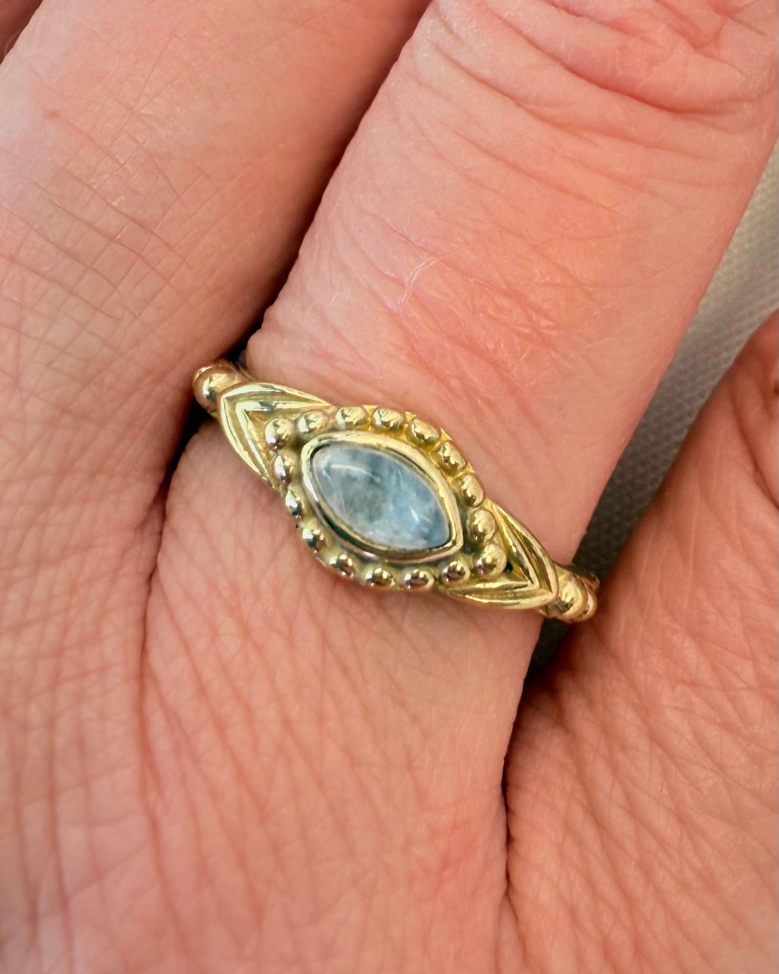 SEJDKVINDENS EVNER - RING - UNIKA