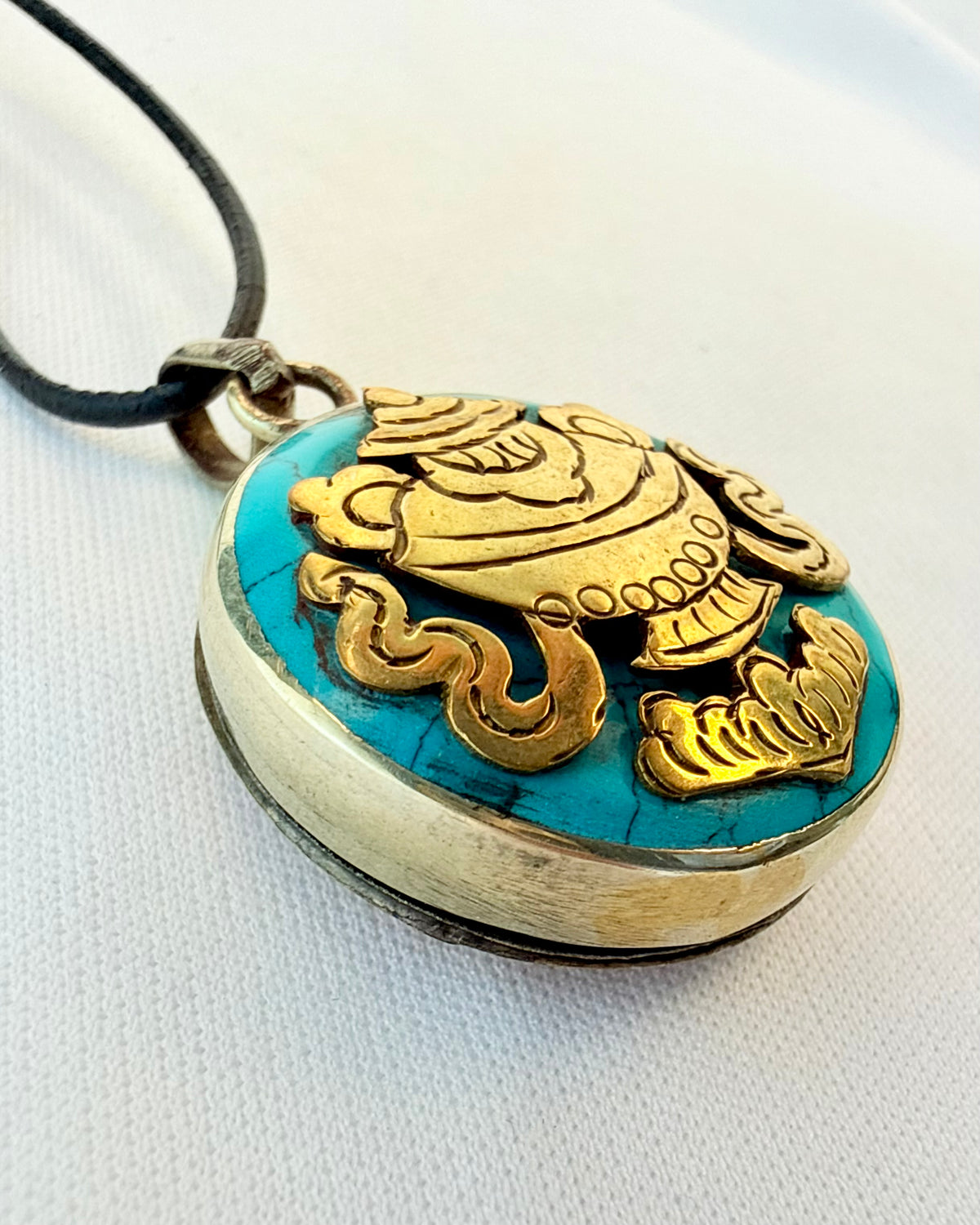MANIFESTER DIT LIV - AMULET