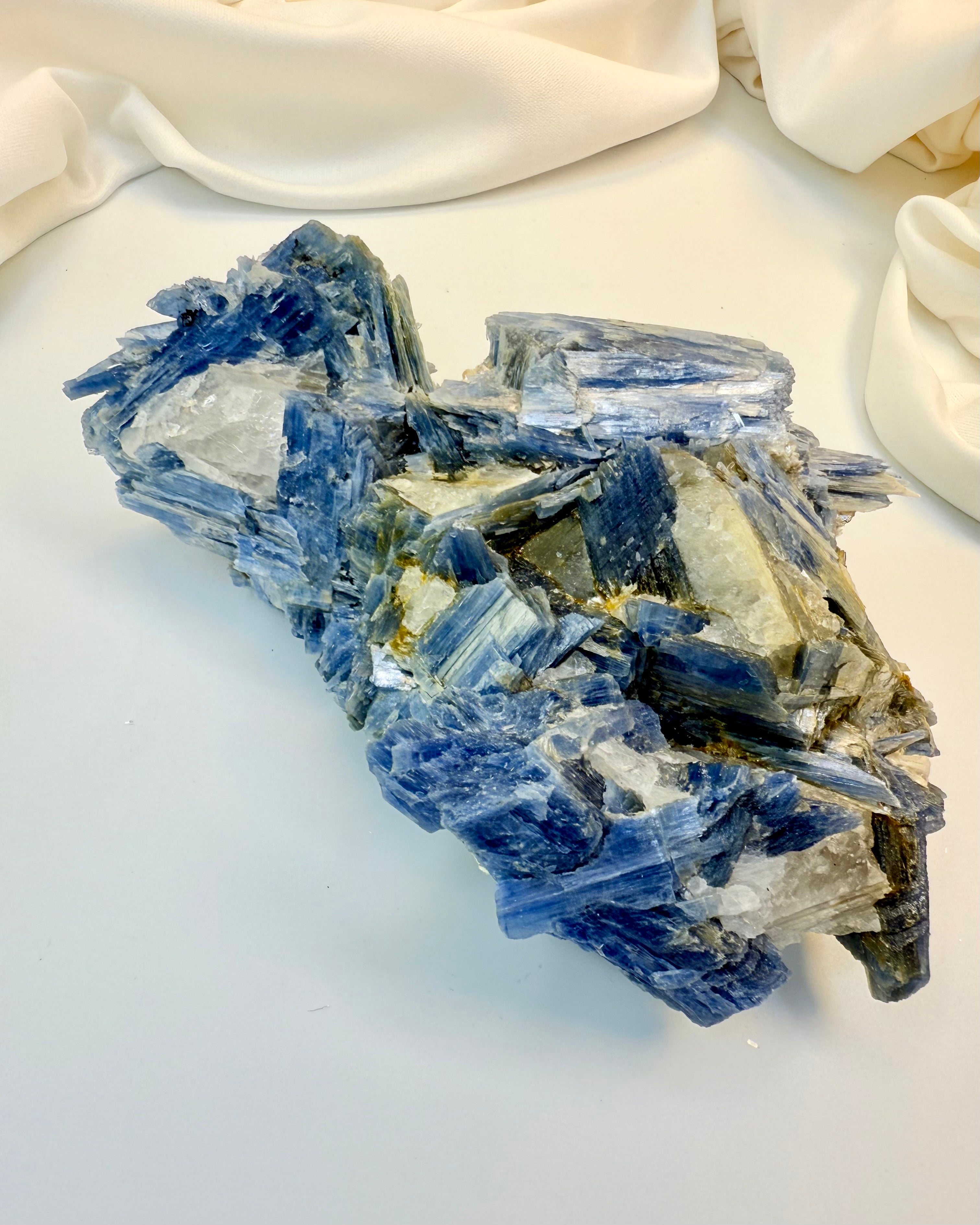 NATURENS EVIGE FORANDERLIGHED - KRYSTAL - UNIKA