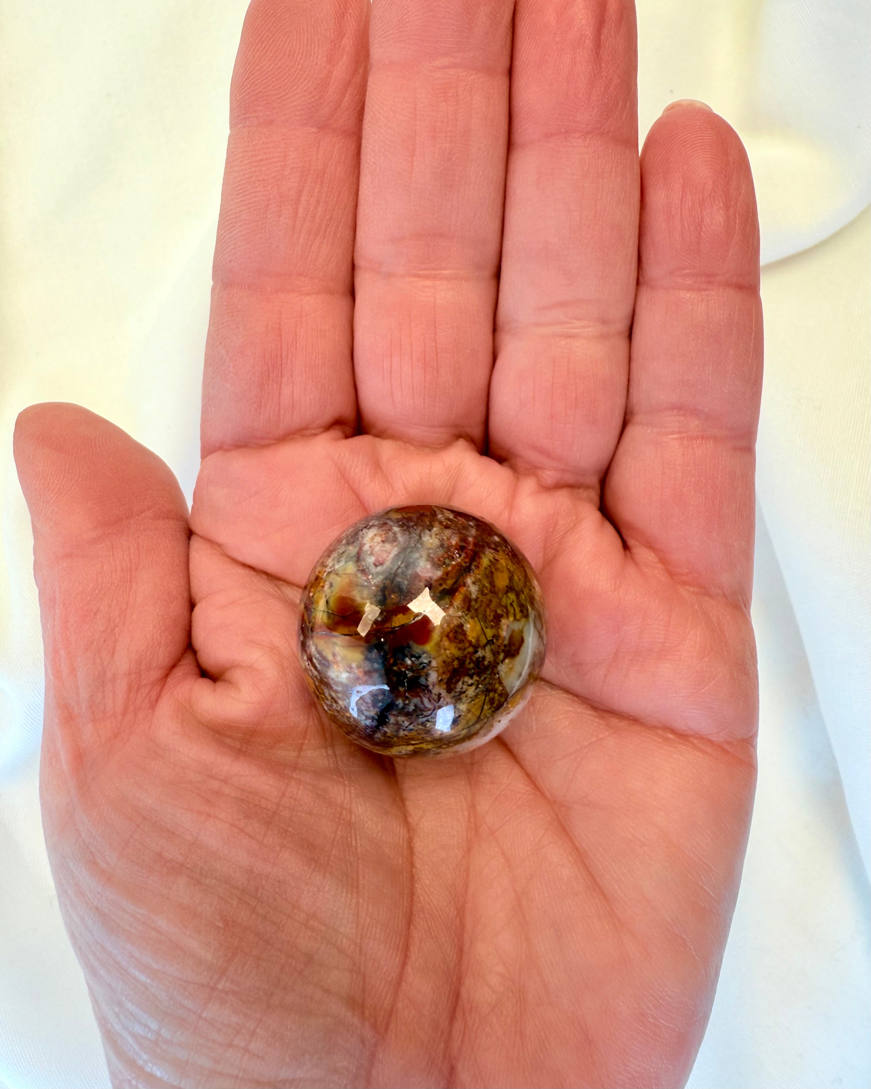 UNDERVERDENEN KALDER - KRYSTALKUGLE