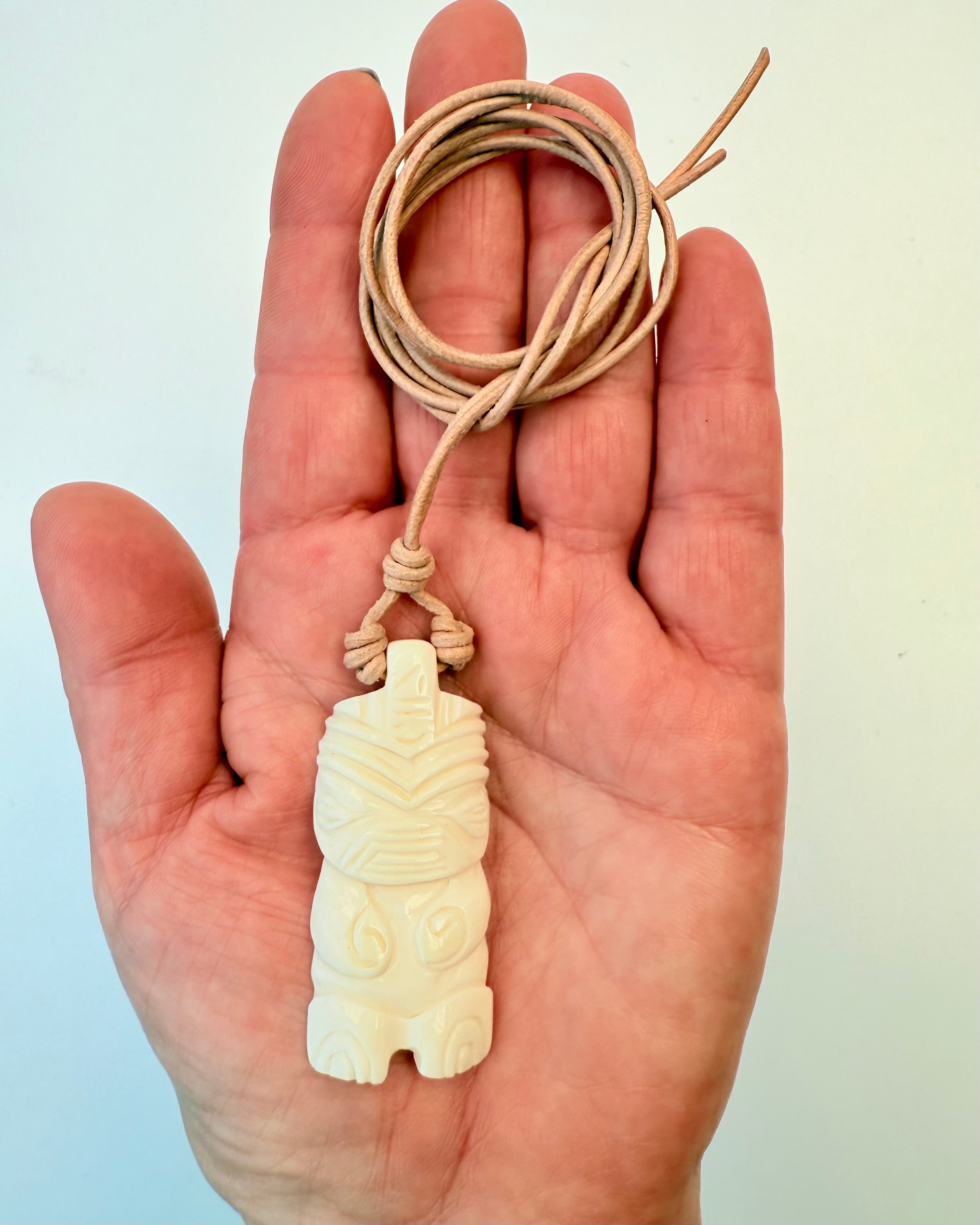 UKENDT KRAFT - TALISMAN