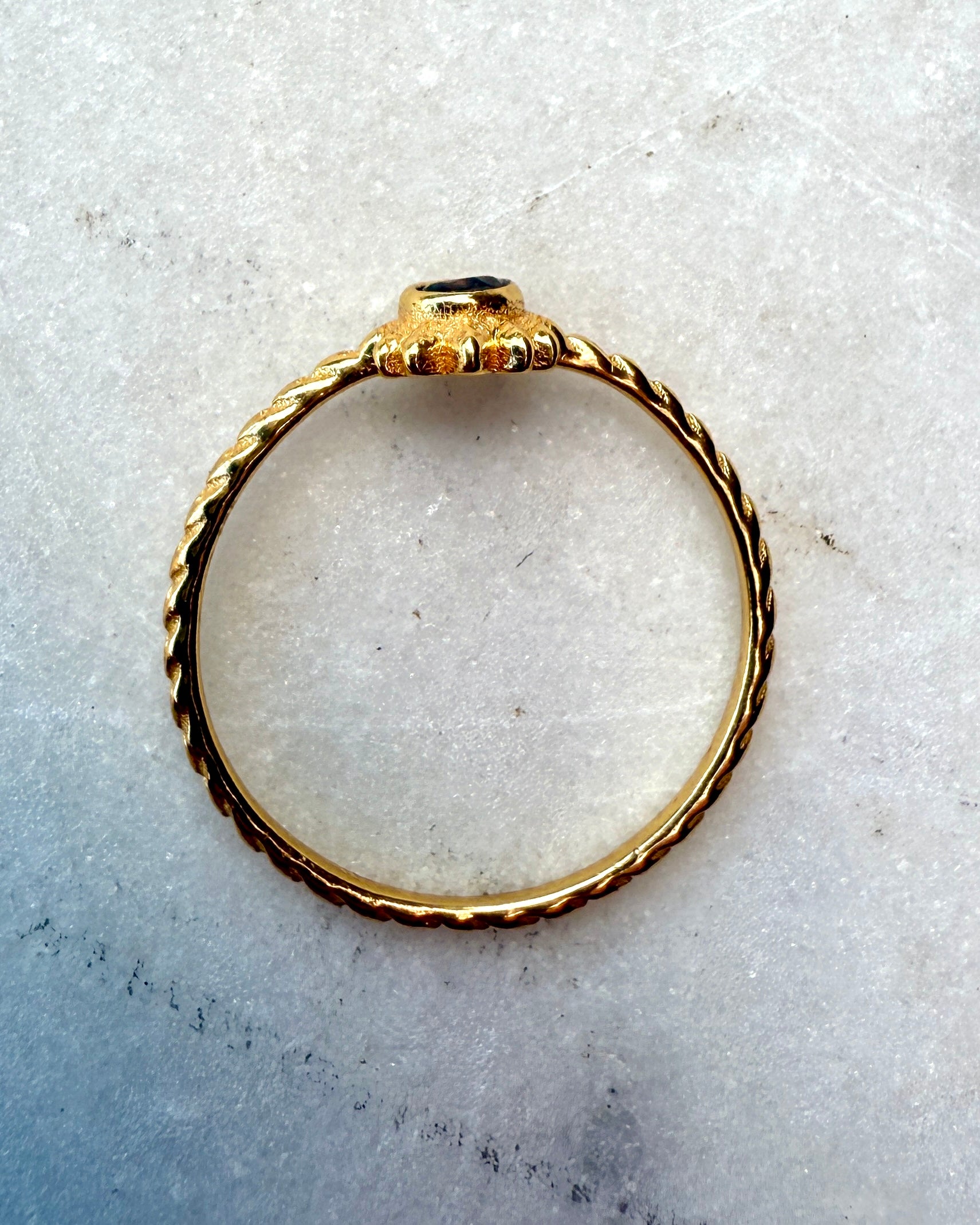 BEROLIGENDE ENERGIFLOW - RING - UNIKA