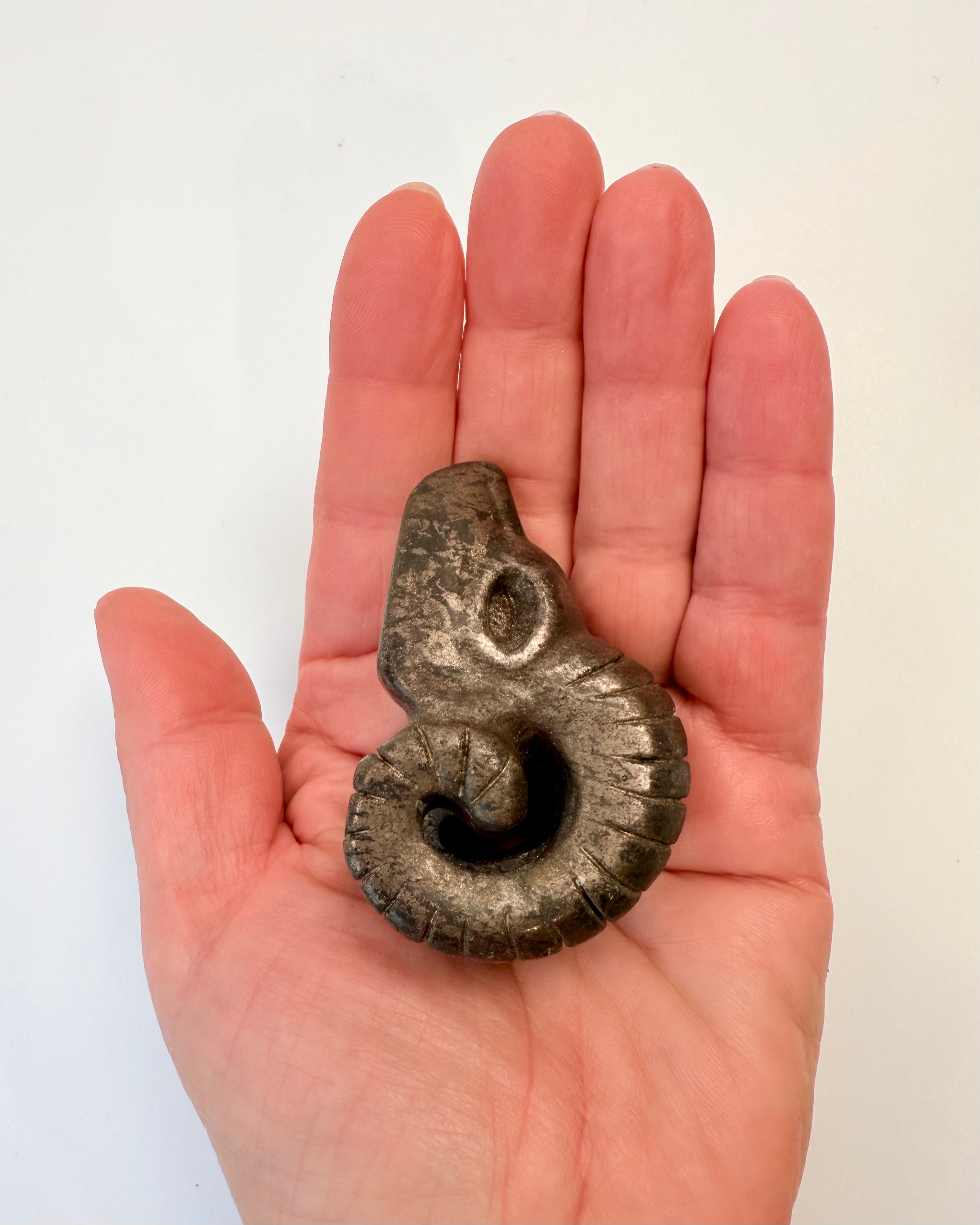 ENERGIEN BØJER SIG FOR DIN VILJE - KRYSTAL - UNIKA