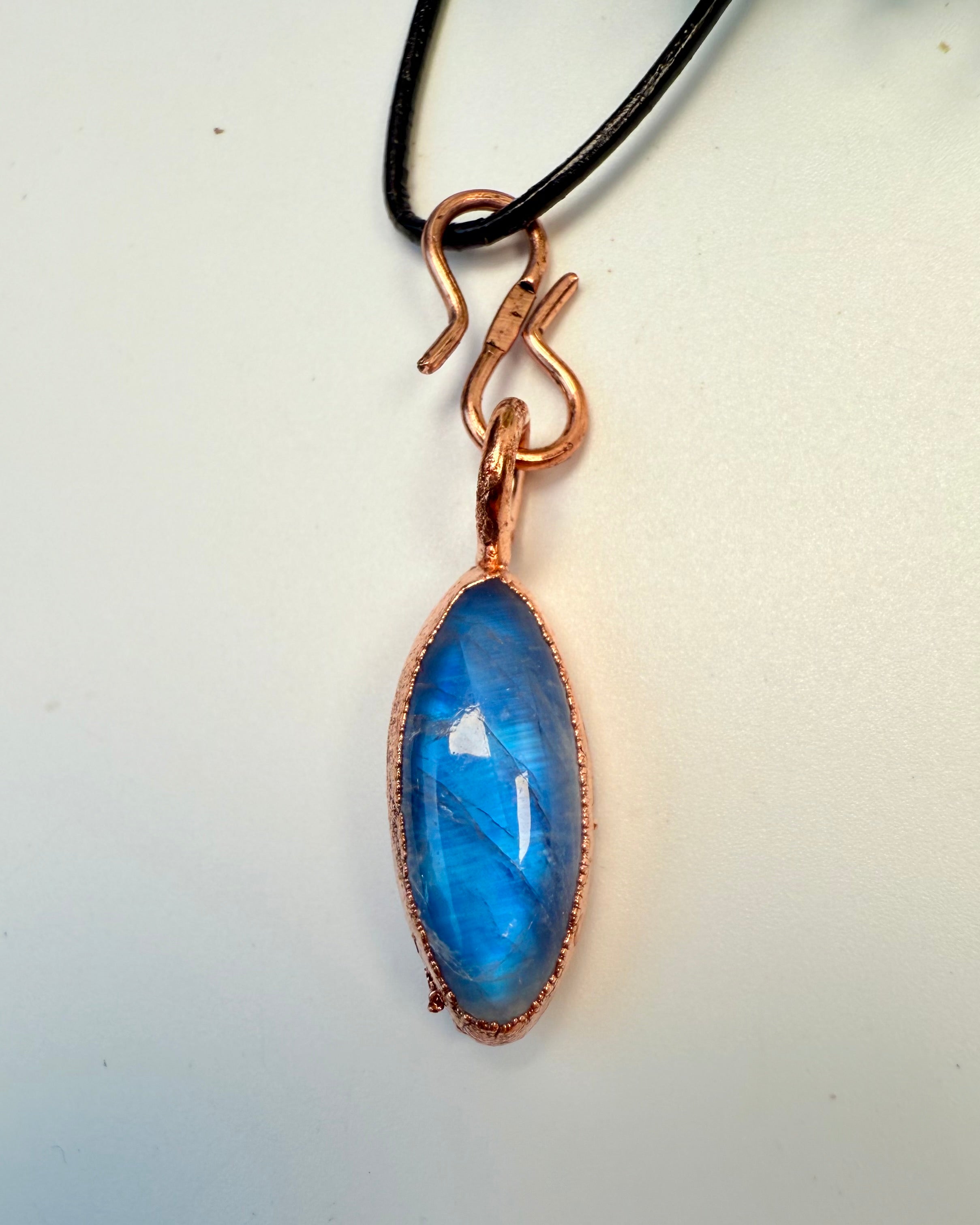 DIN HELLIGE ALLIEREDE - AMULET - UNIKA