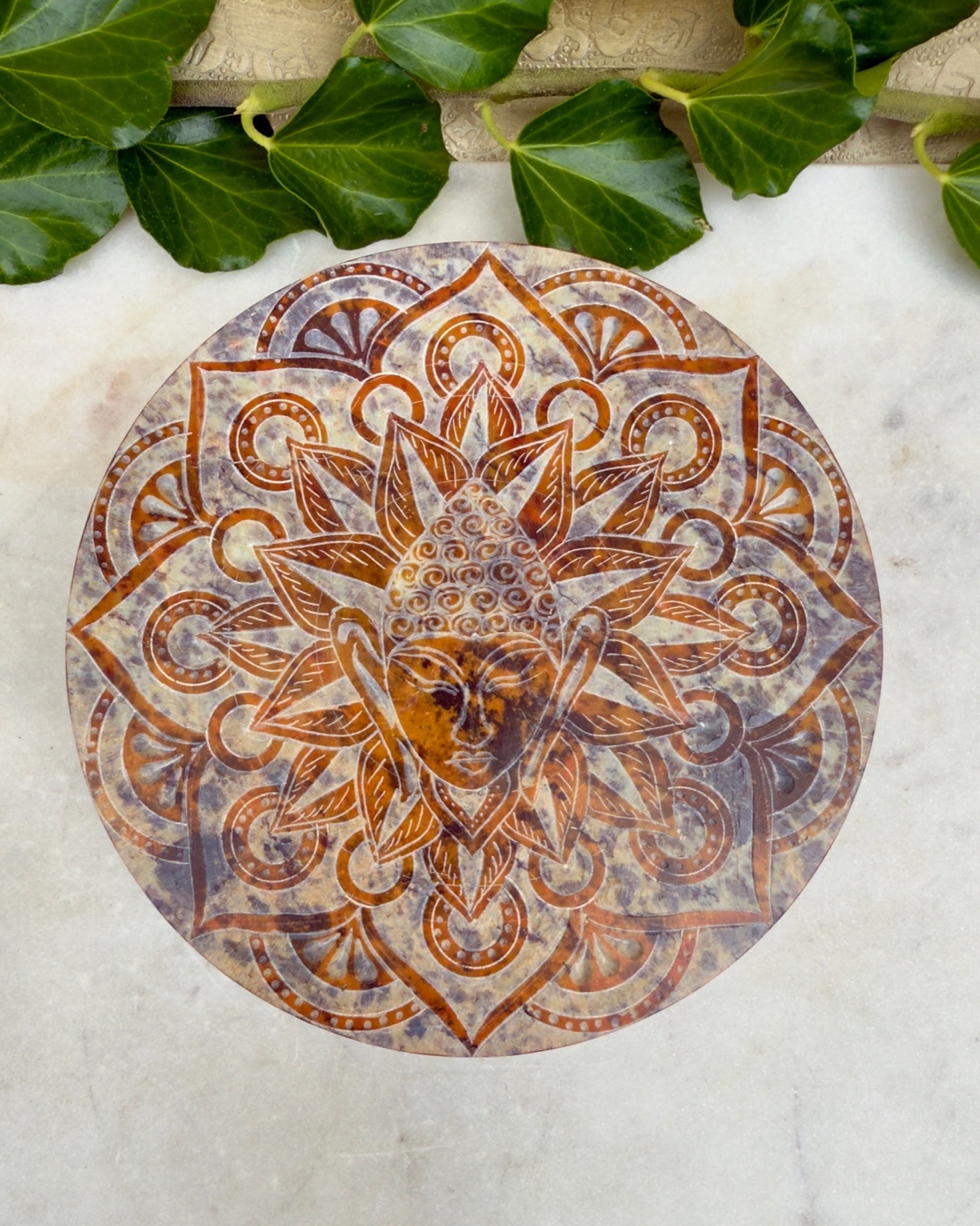 DIT UNIVERSELLE KRAFTCENTER - ÆSKE