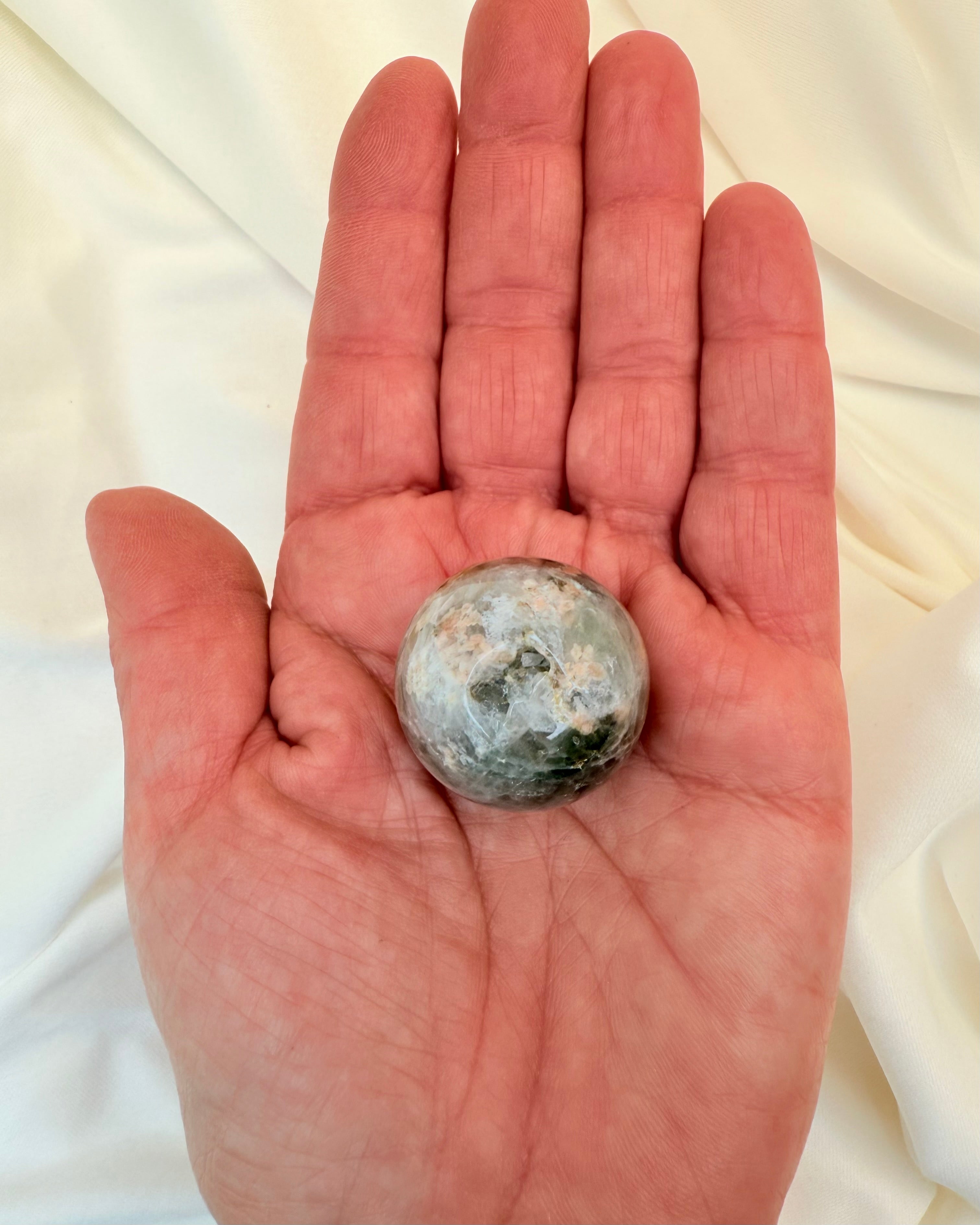 RODFÆSTET - KRYSTAL