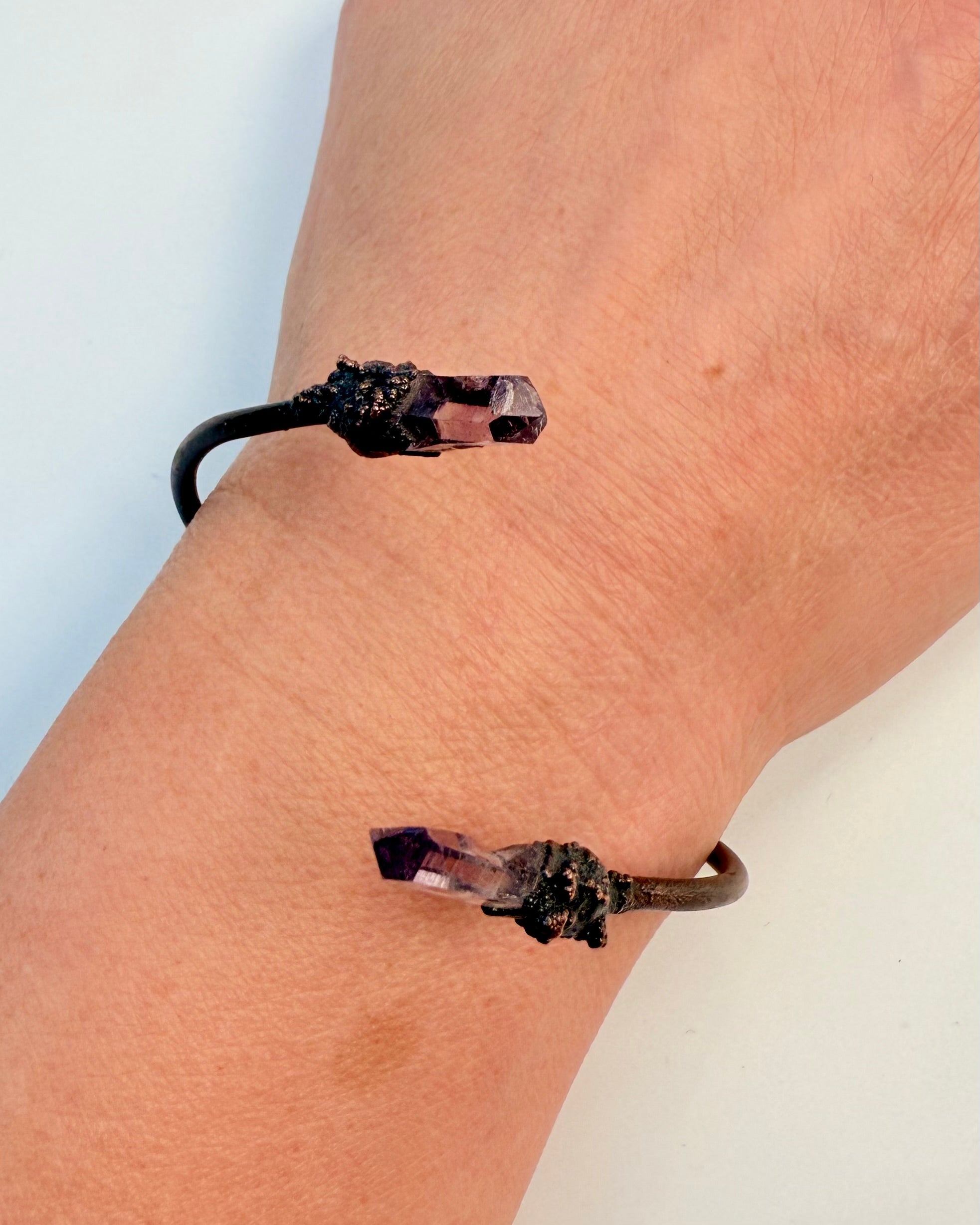 6. SANS - ARMBÅND 1 tilb