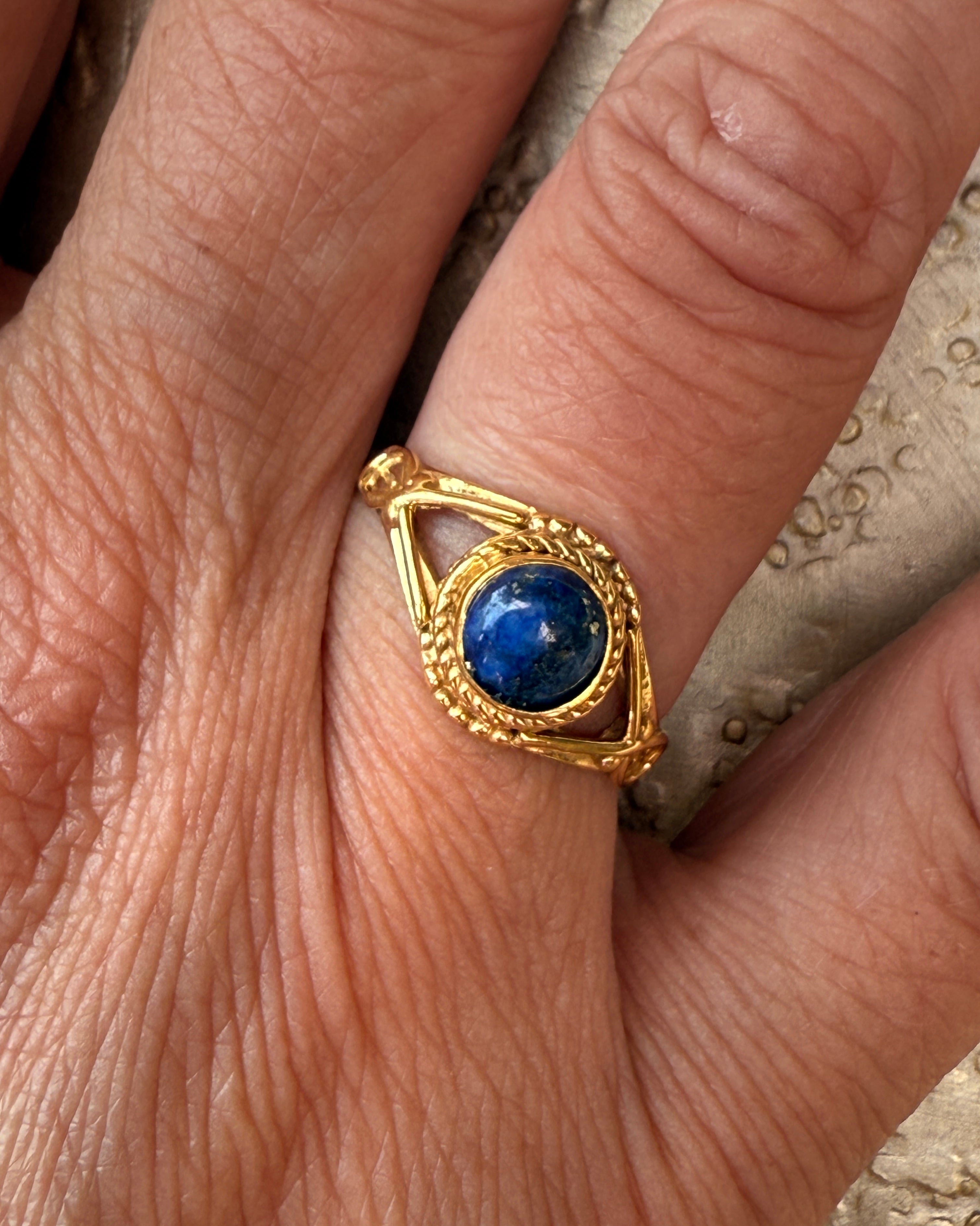 PÅ REJSE IND I SJÆLEN - RING - UNIKA