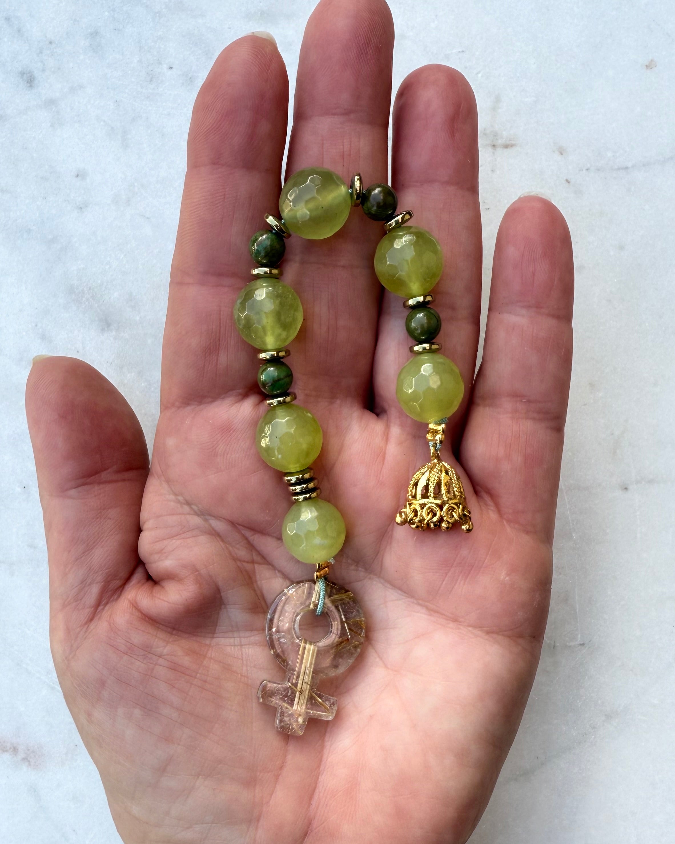 KÆRLIG FEMININ POWER - KRYSTALKÆDE