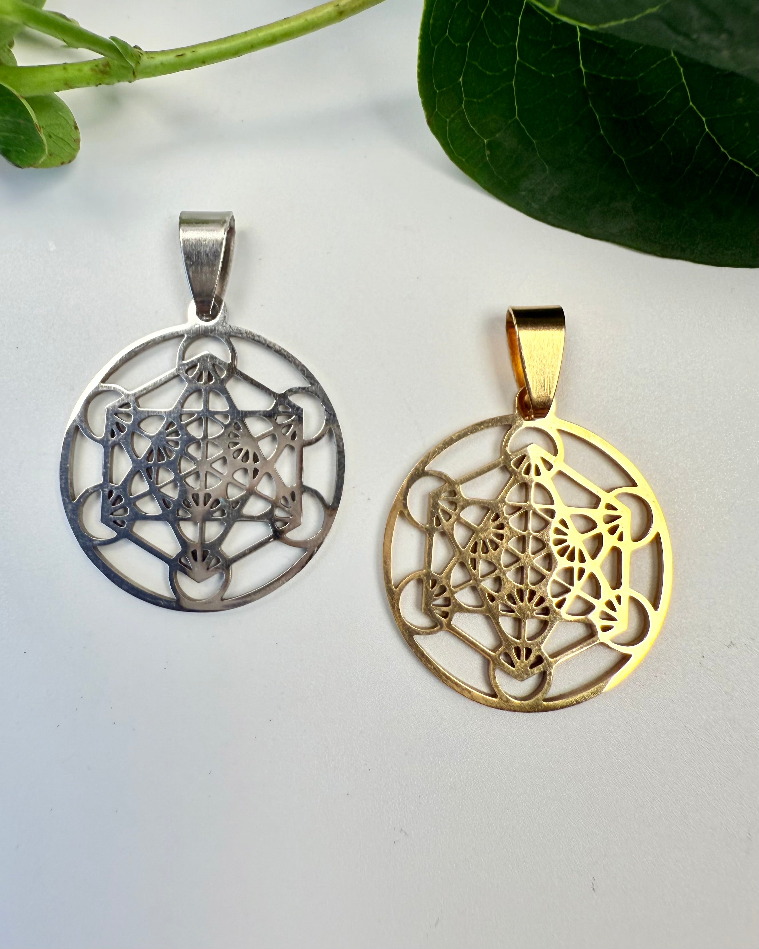 DIVINE ALIGNMENT - AMULET