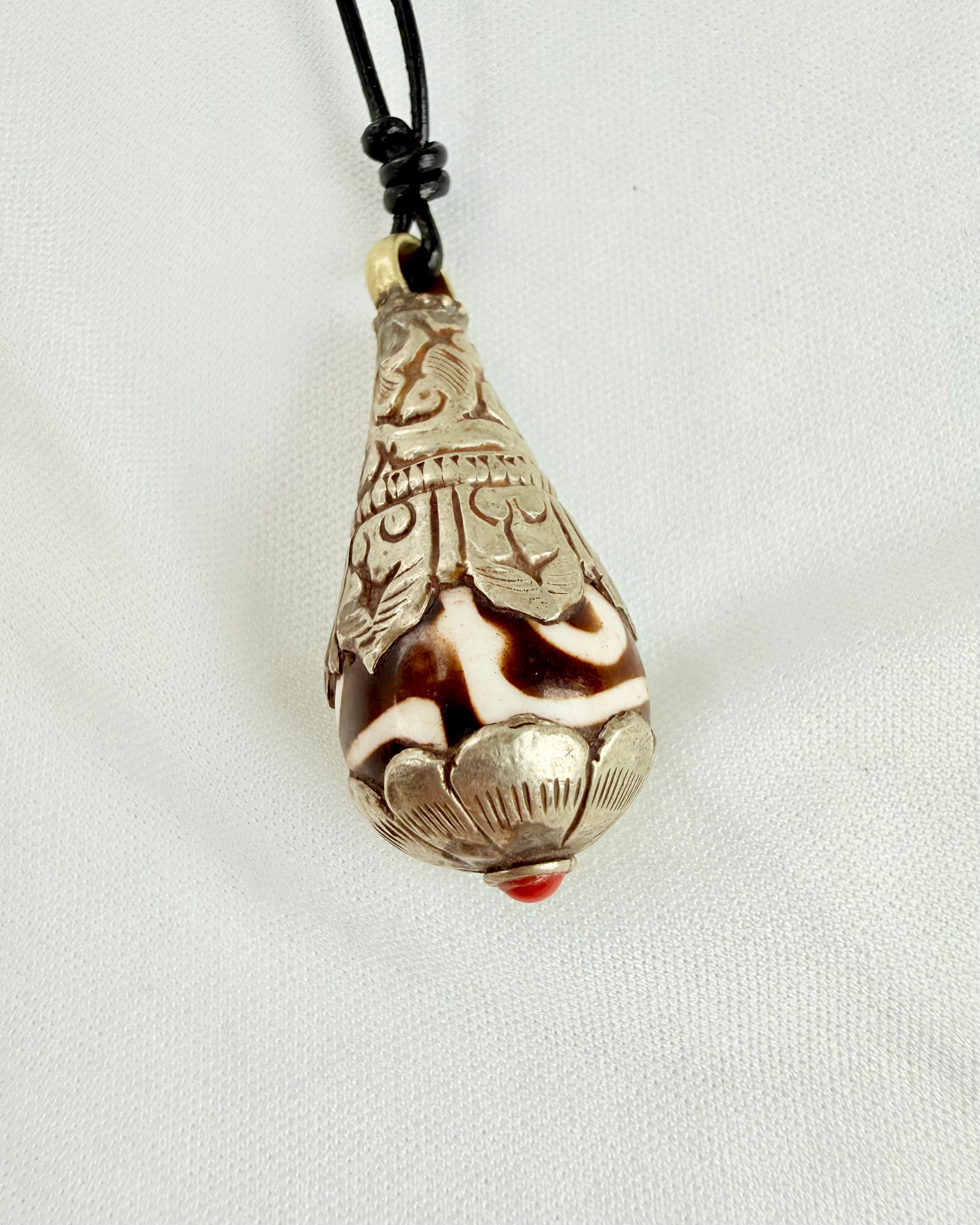 TILTRÆK VELSTAND - AMULET - UNIKA