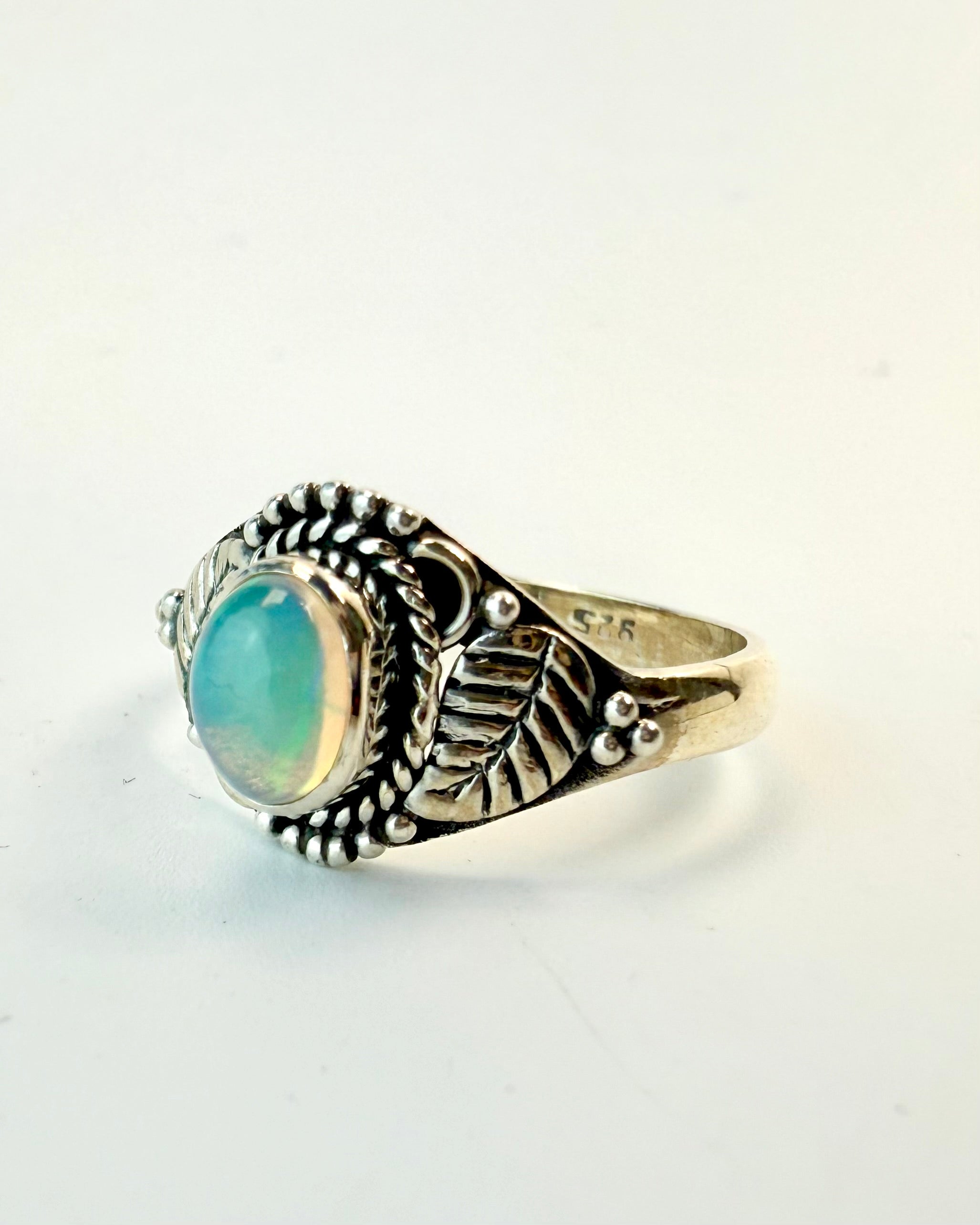 VØLVENS VÅGNE ØJE - RING - UNIKA