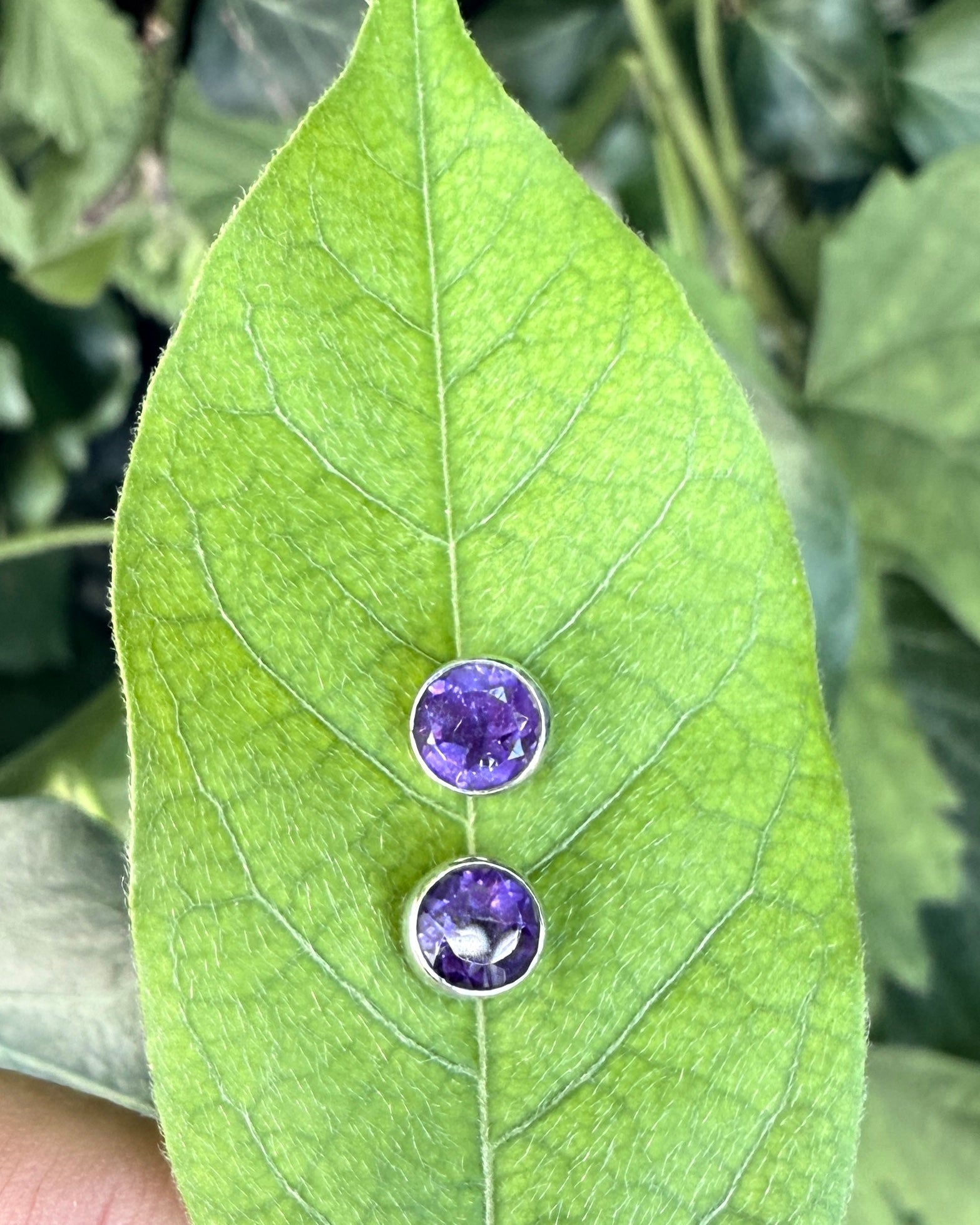 JEG ER UAFHÆNGIG - ØRERINGE