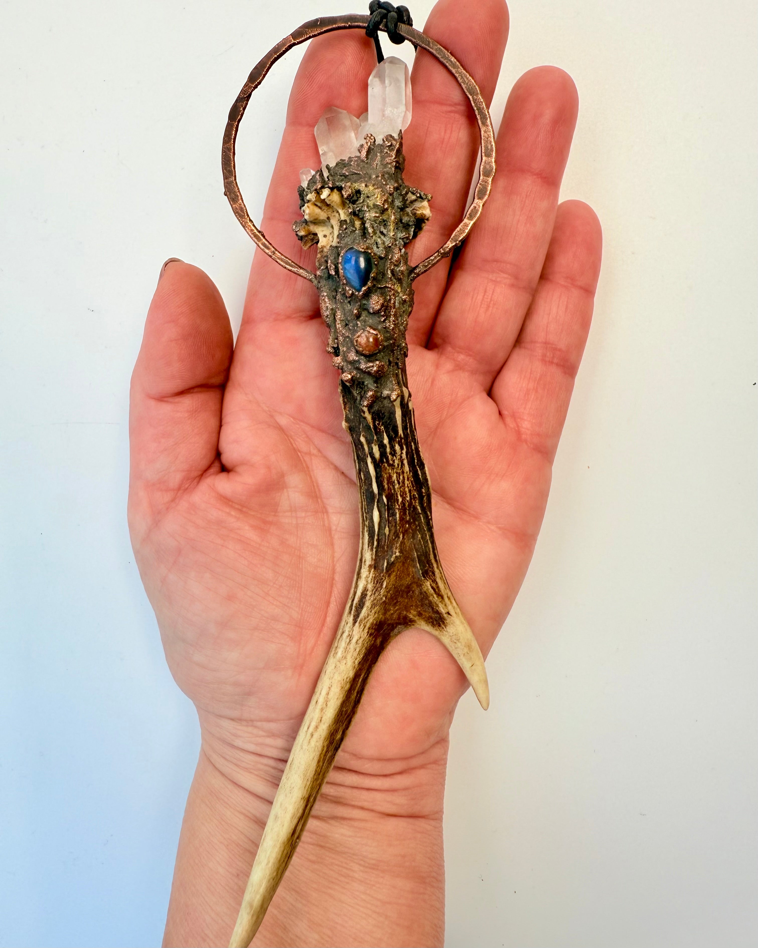 ÅNDEFOLKETS TALKING STICK - UNIKA