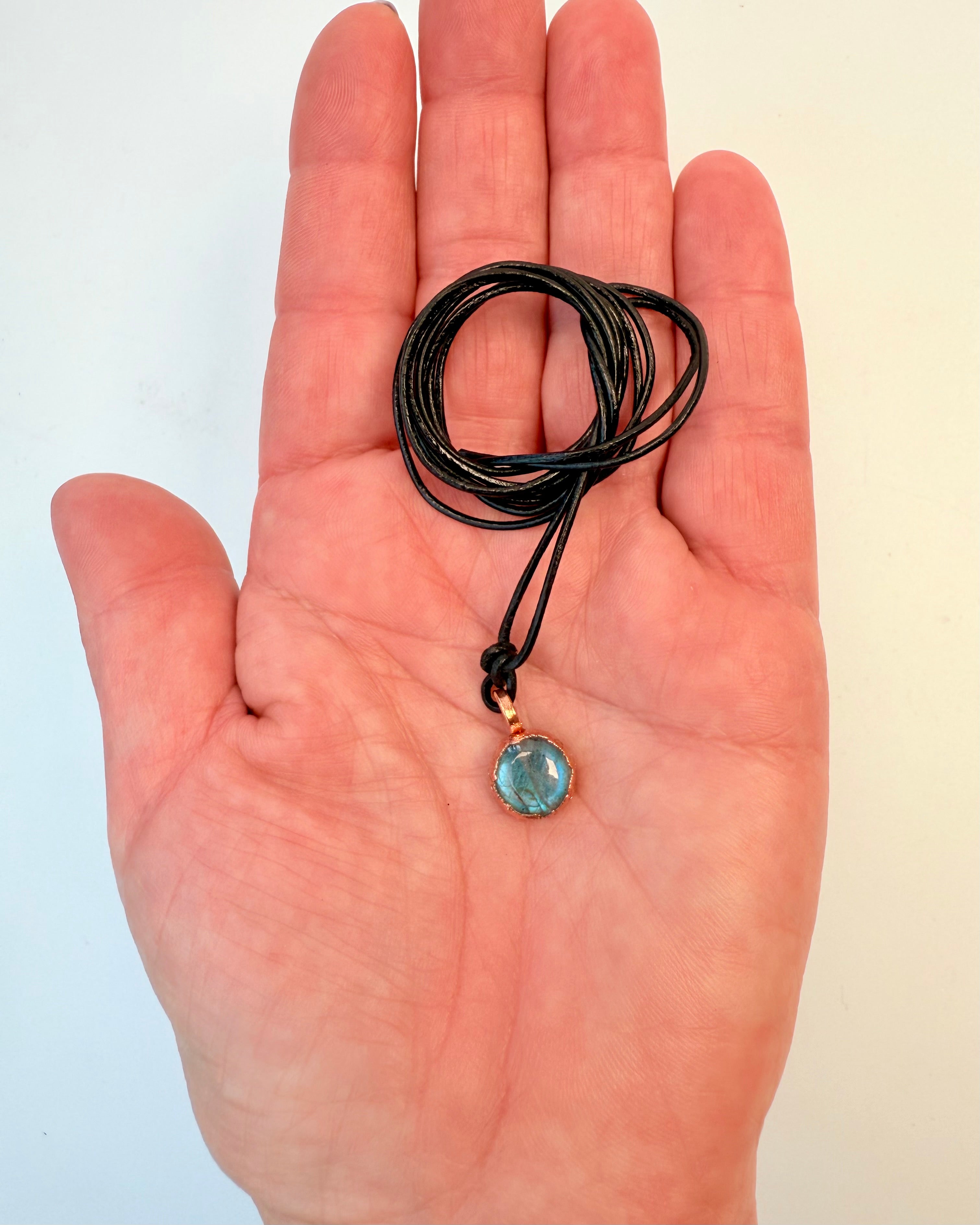 AURAHEALER - AMULET - UNIKA