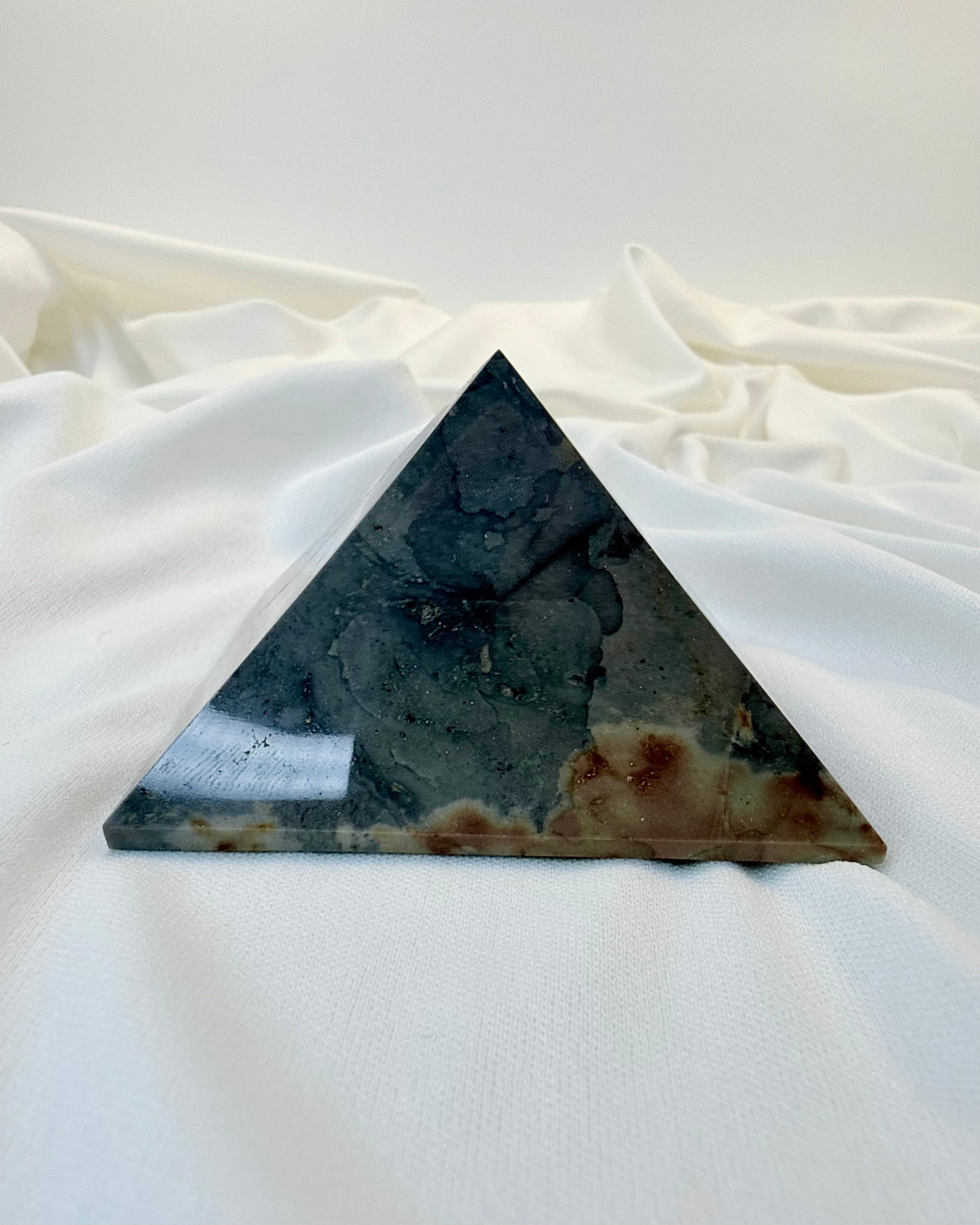 STOP TVIVLEN - PYRAMIDE - UNIKA