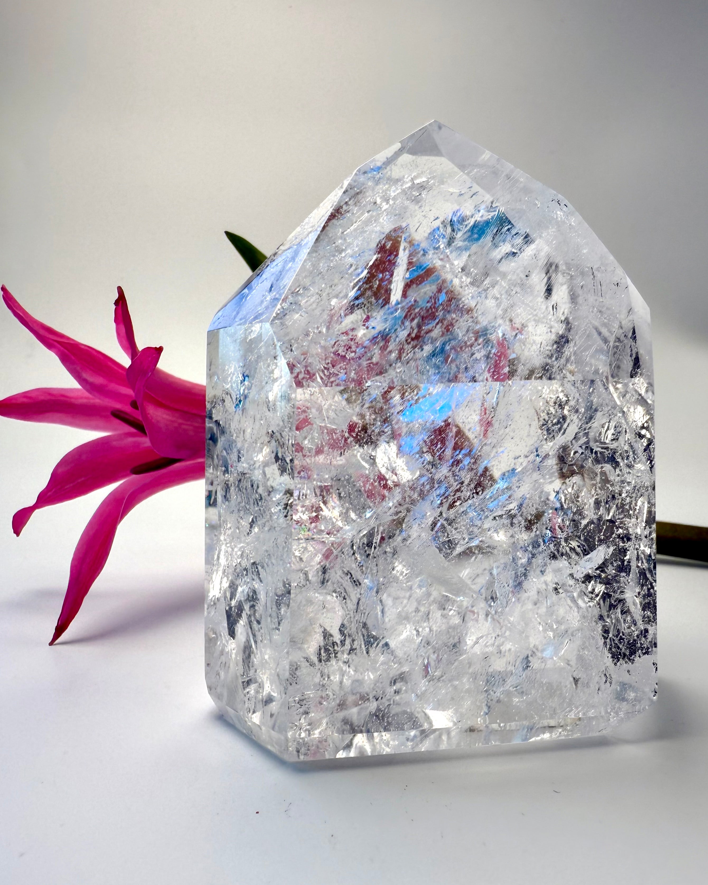 GLÆDE OG TRYGHED PÅ ET HØJERE PLAN - KRYSTAL - UNIKA