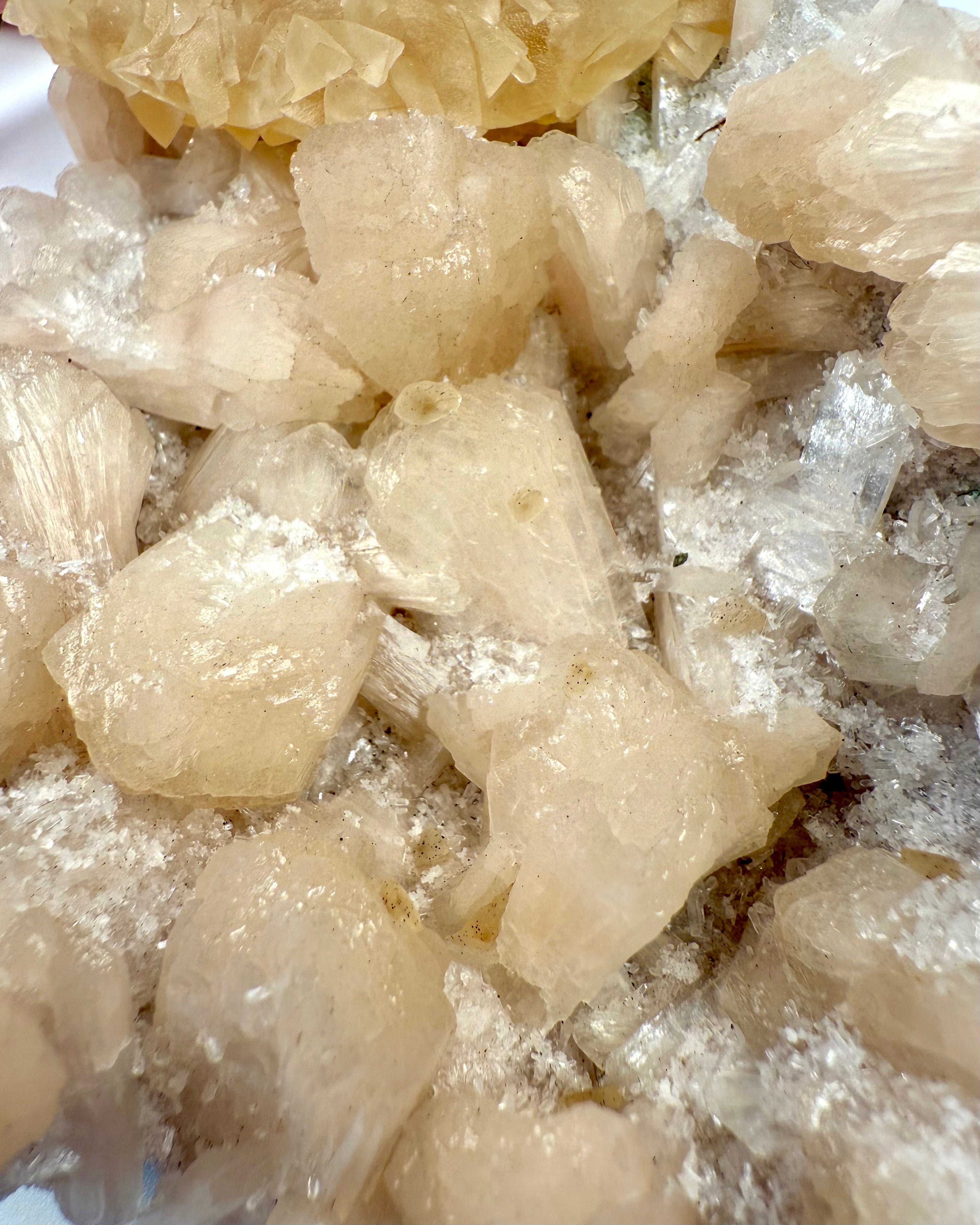 YPPERSTEPRÆSTINDENS VELSIGNELSE - KRYSTAL - UNIKA