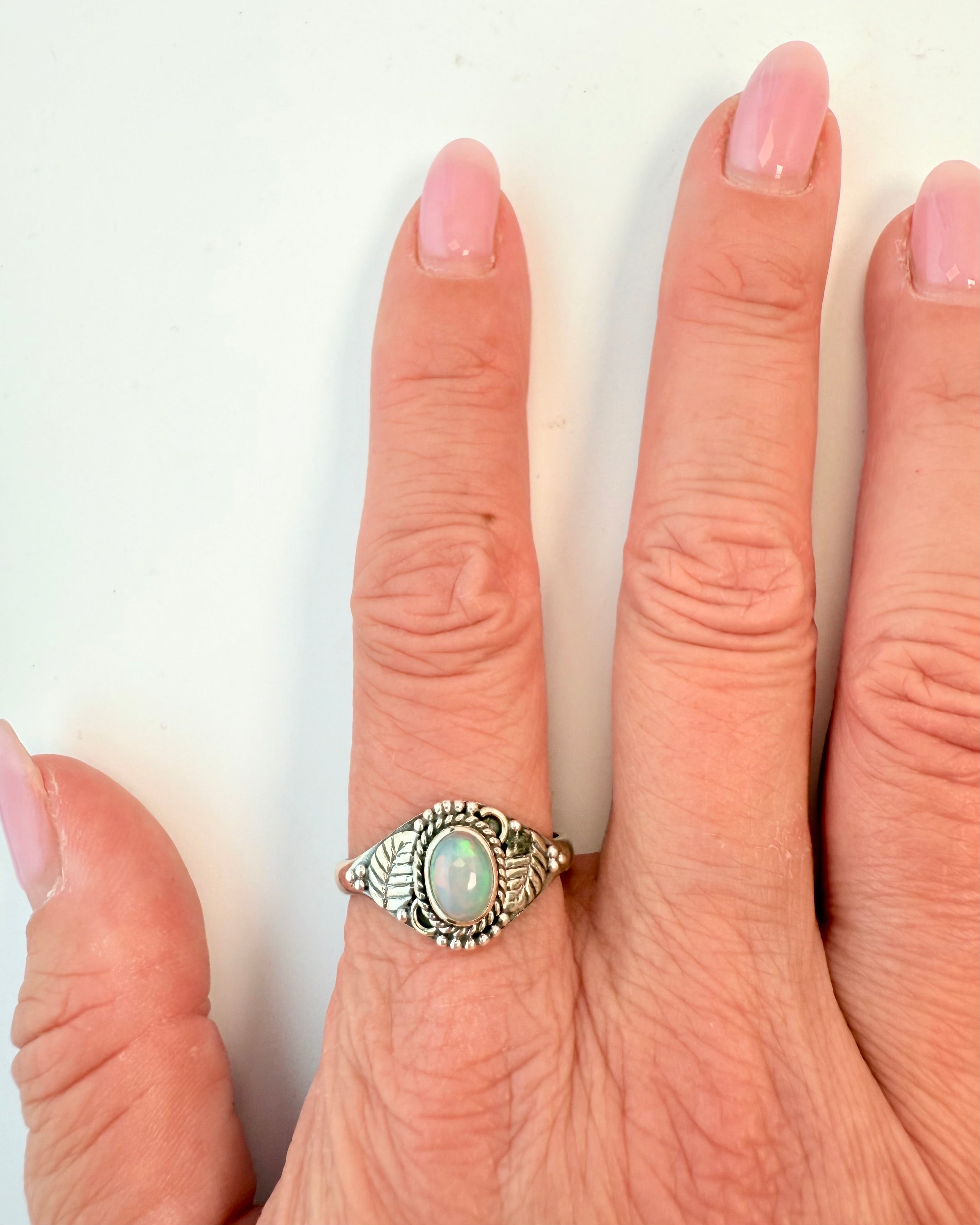 VØLVENS VÅGNE ØJE - RING - UNIKA