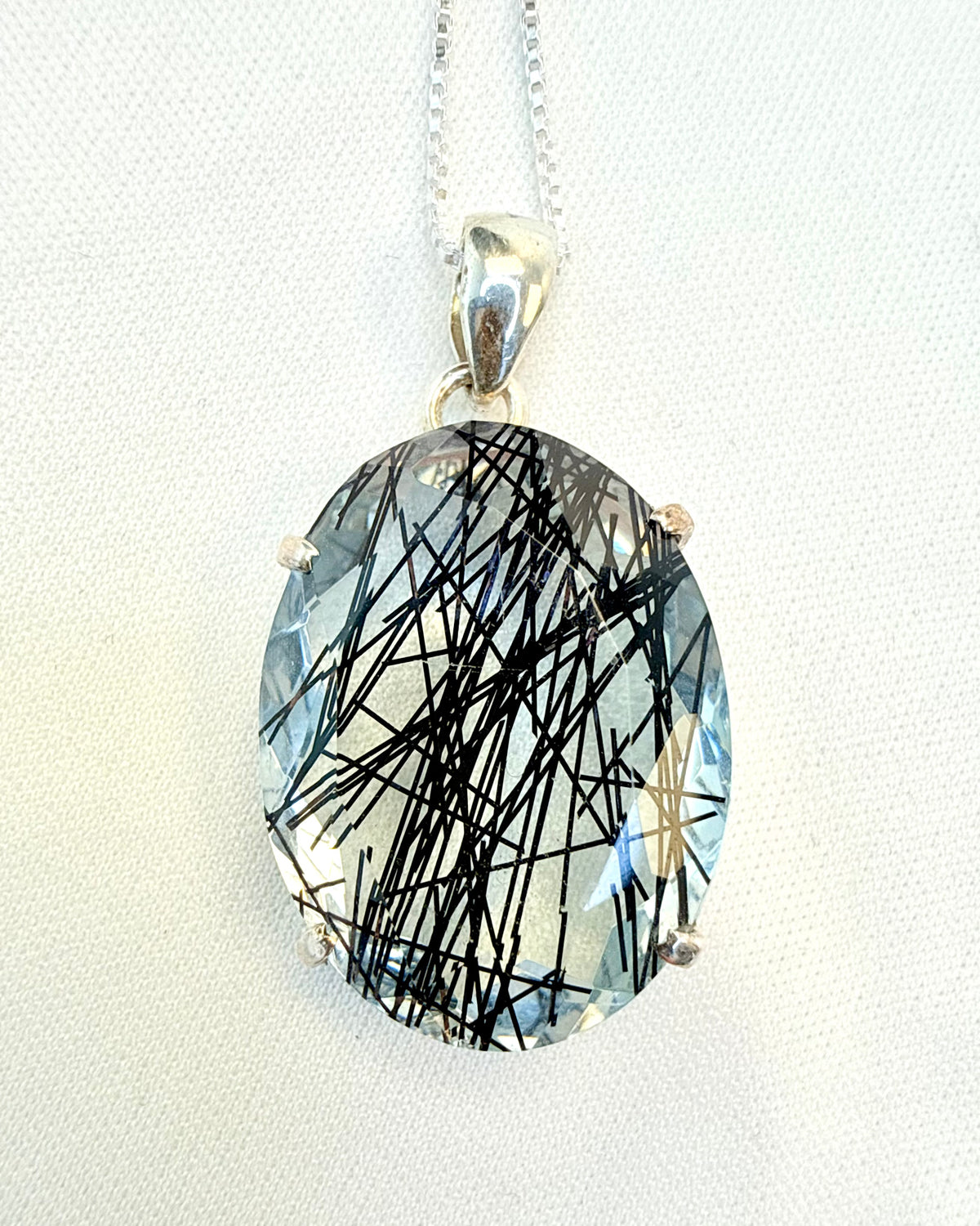 SORT LYS - AMULET - UNIKA