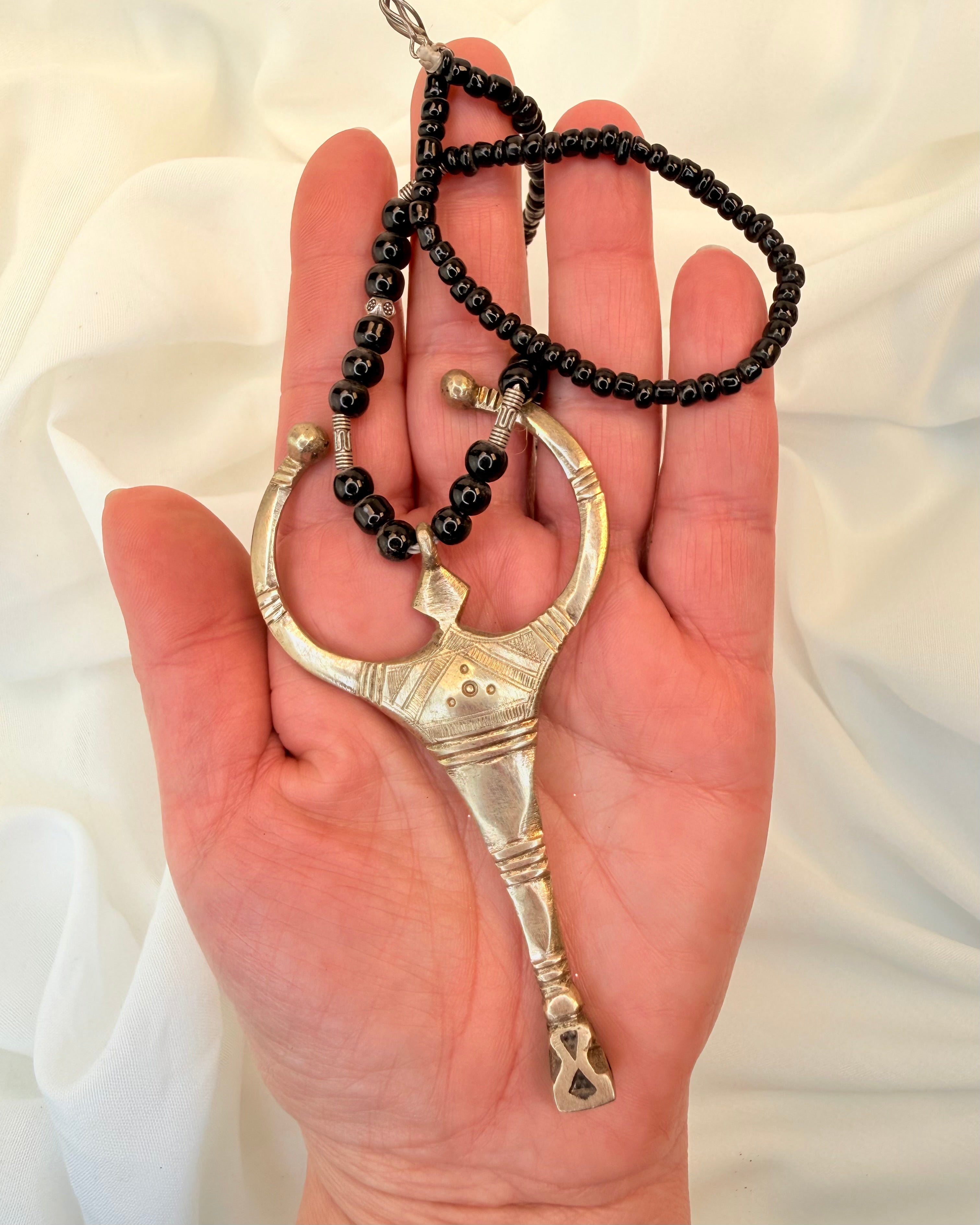 FORLØSNING AF FORKERTGJORTHED - AMULET