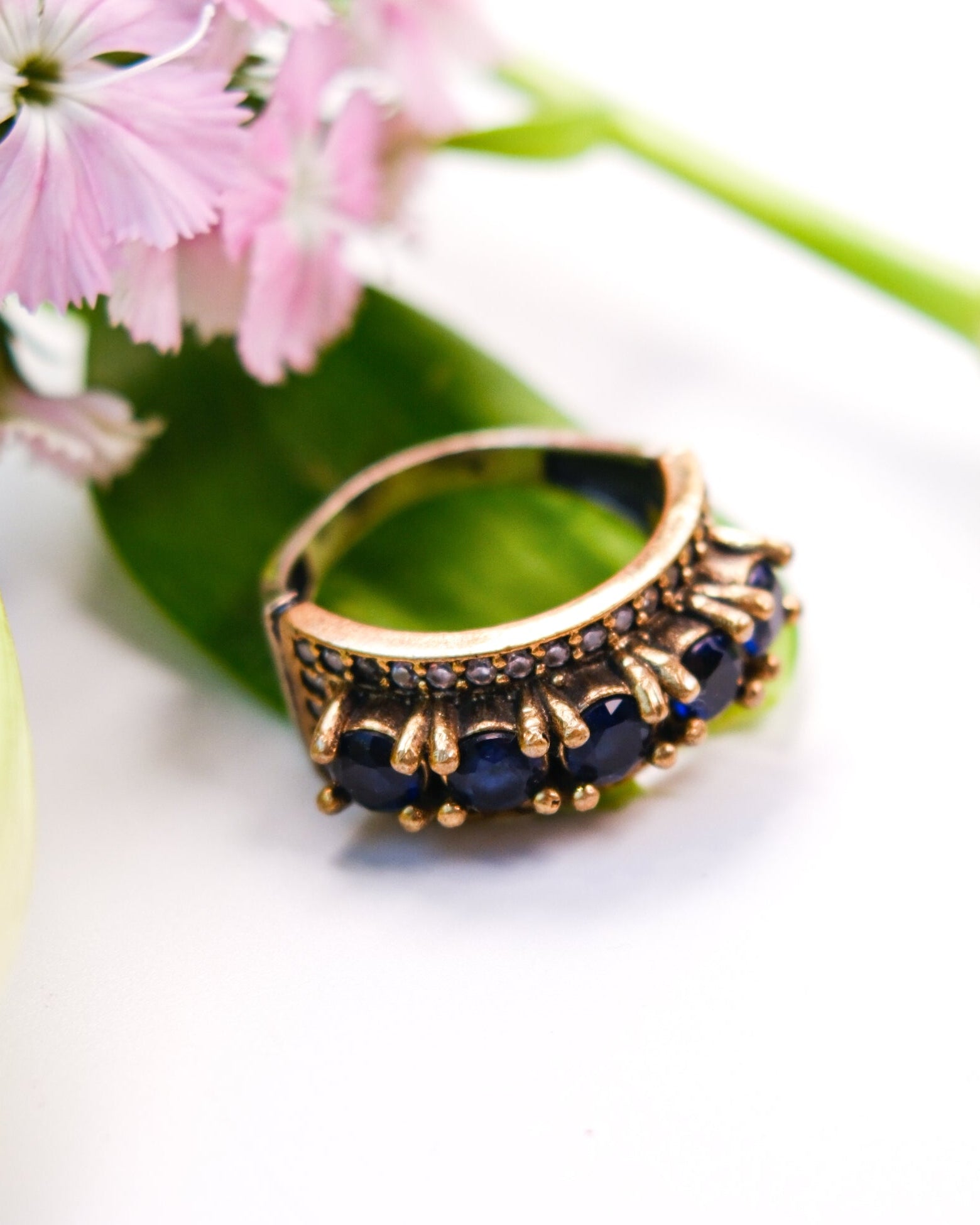 SELVSIKKERHEDENS MESTER - RING - UNIKA