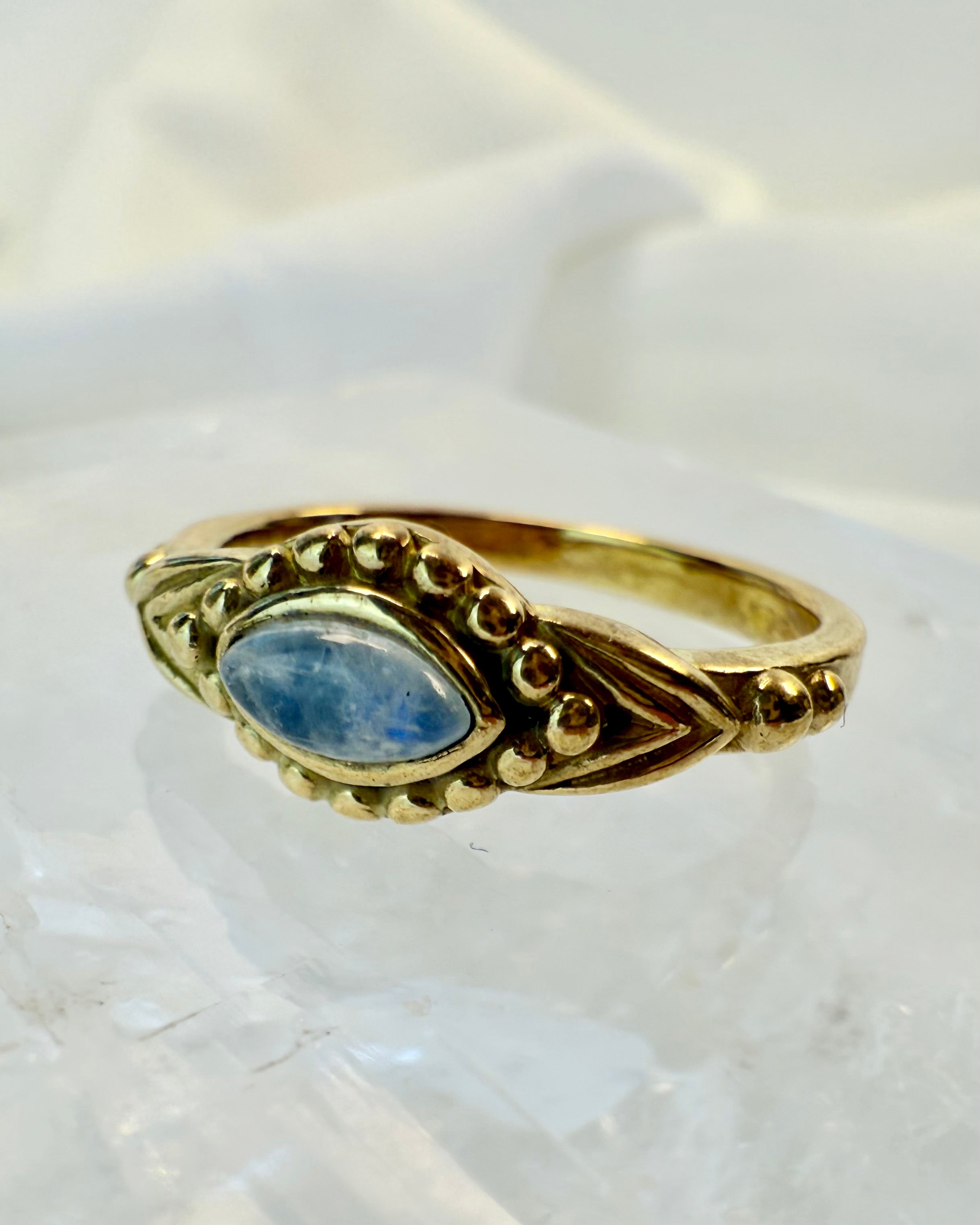 SEJDKVINDENS EVNER - RING - UNIKA