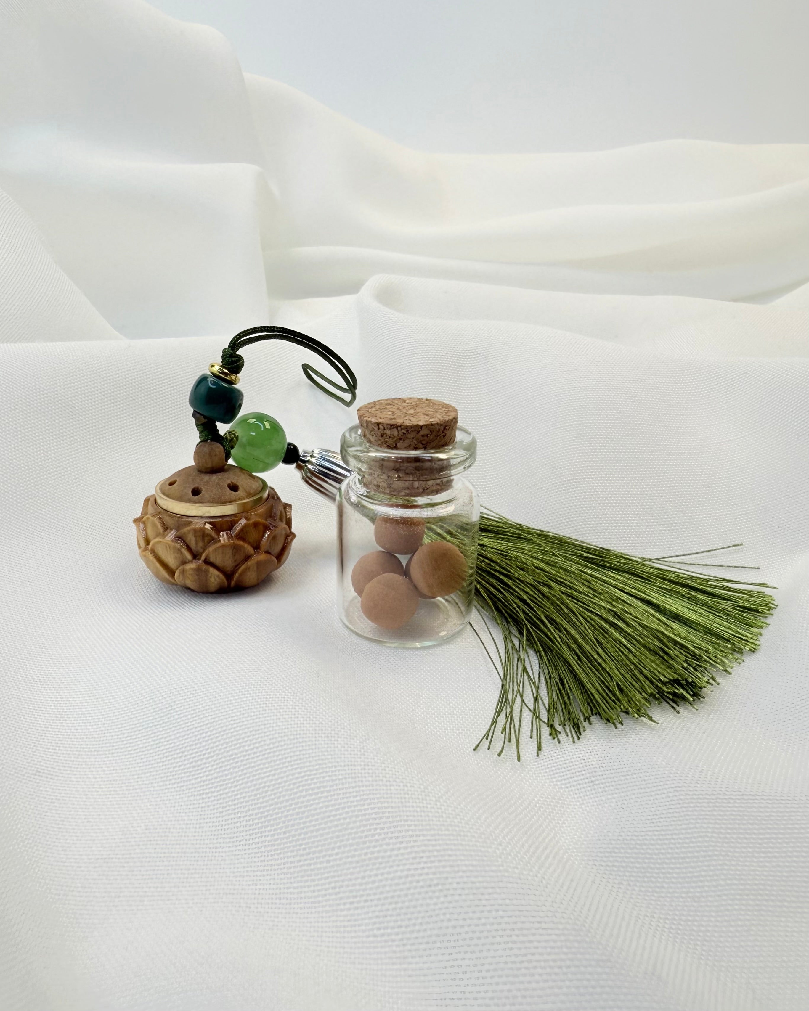 SELVKÆRLIGHED UDEN EGO - RØGELSESHOLDER M RØGELSE