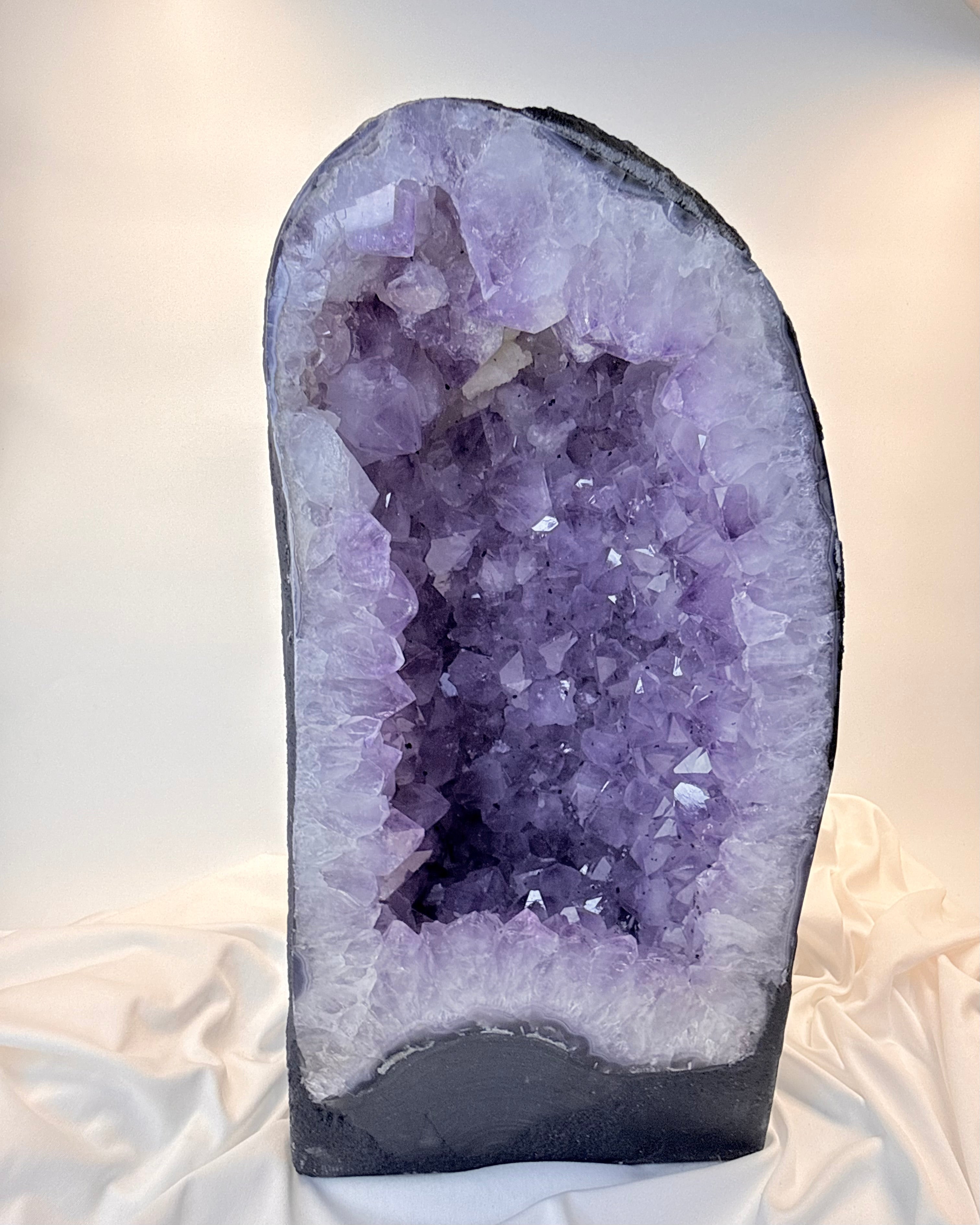 HØJFREKVENT LIVSKRAFT OG MANIFESTATIONSKATEDRAL - UNIKA