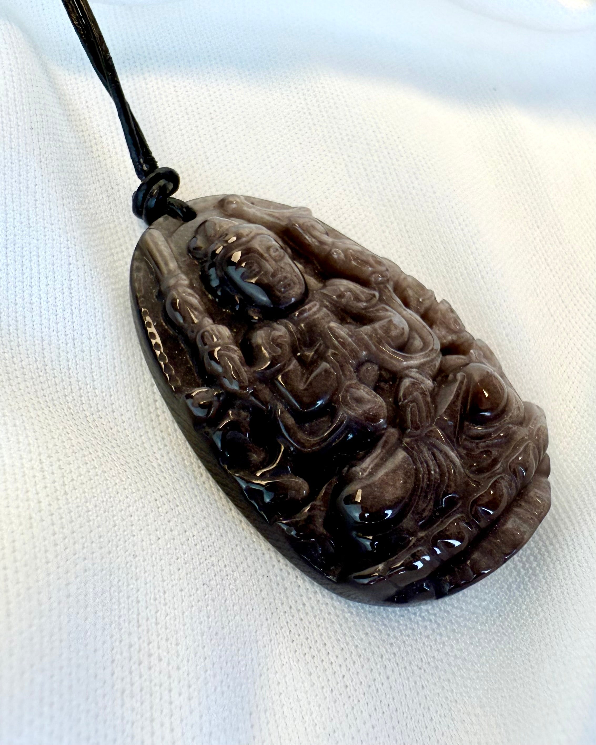 SACRED SPACE VIBES - AMULET - UNIKA