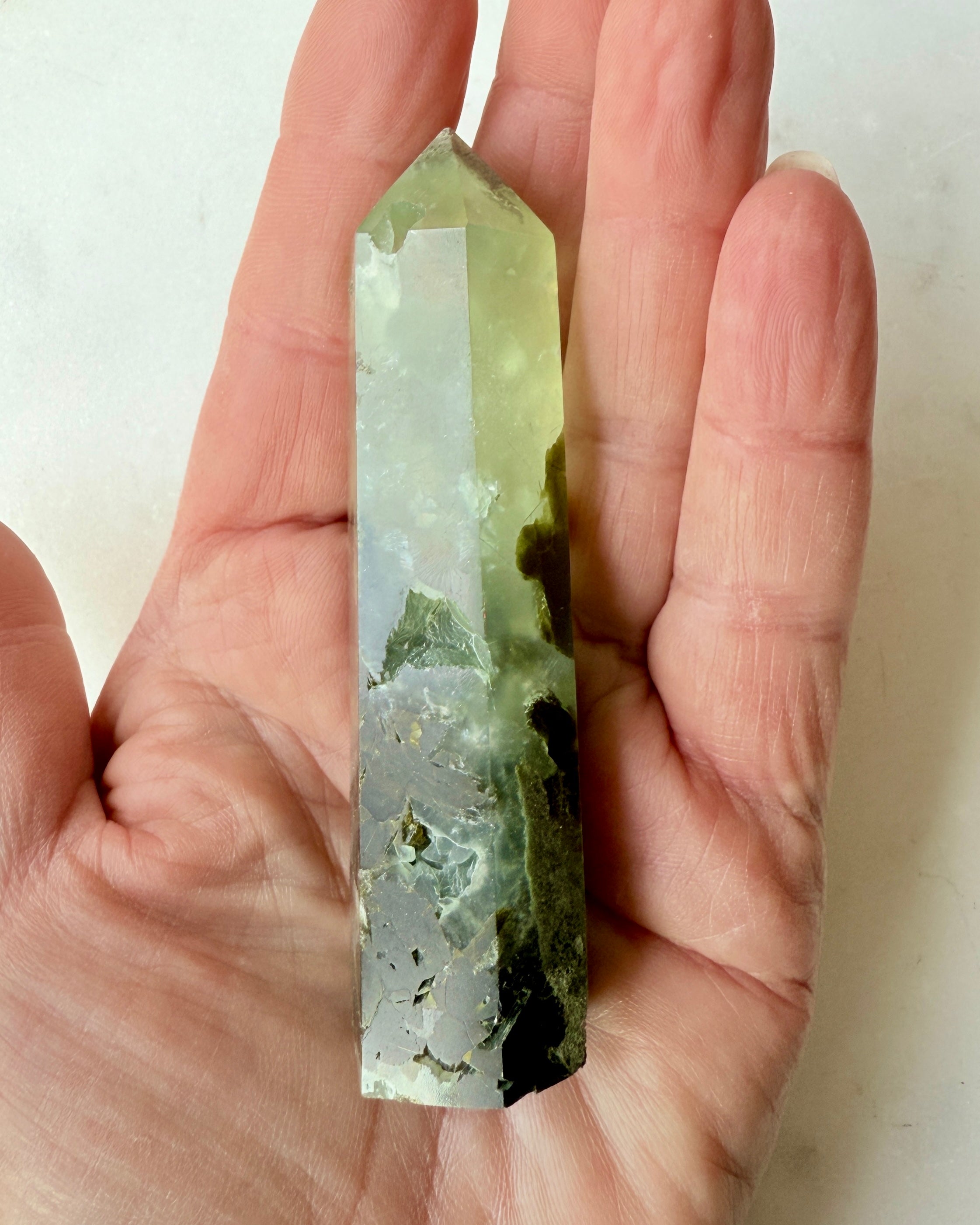 DEN RÅ OG UPOLEREDE SANDHED - KRYSTAL