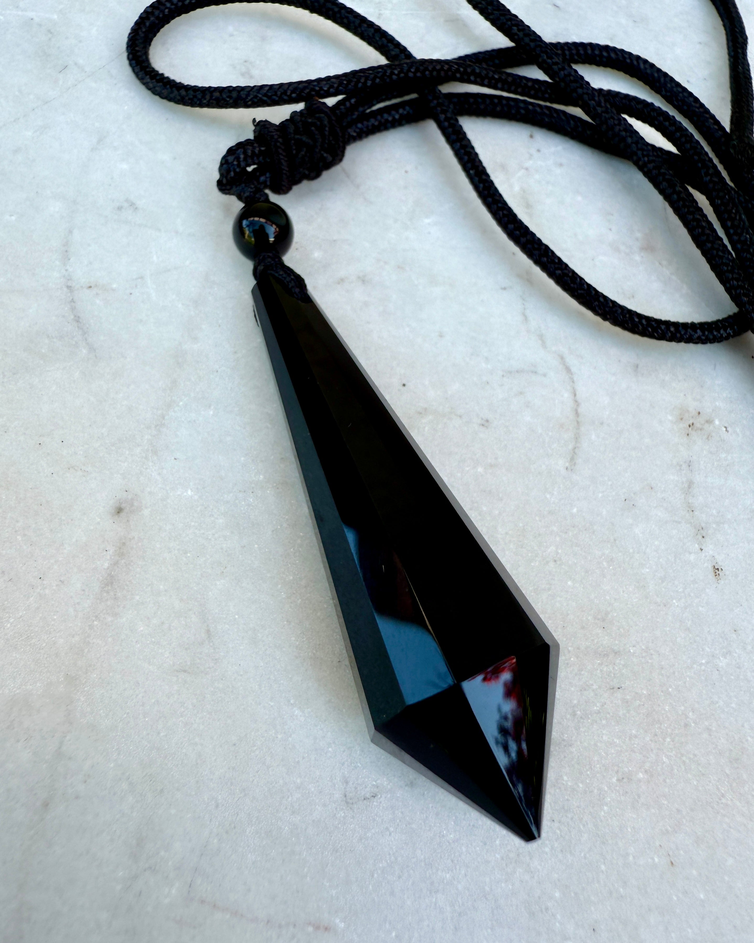 DIREKTE GENNEMBRUD - AMULET - UNIKA