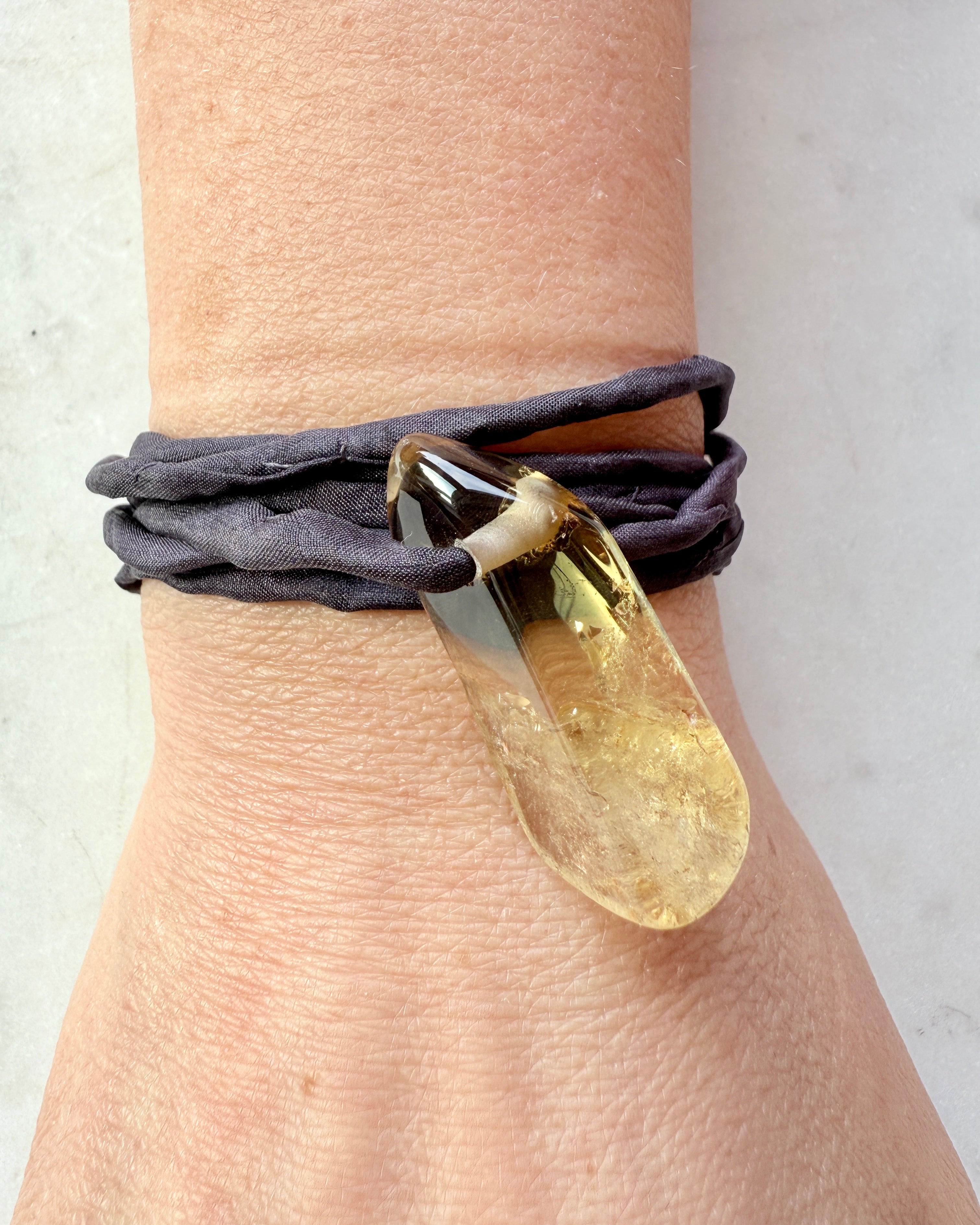 VØLVEN - ARMBÅND - UNIKA