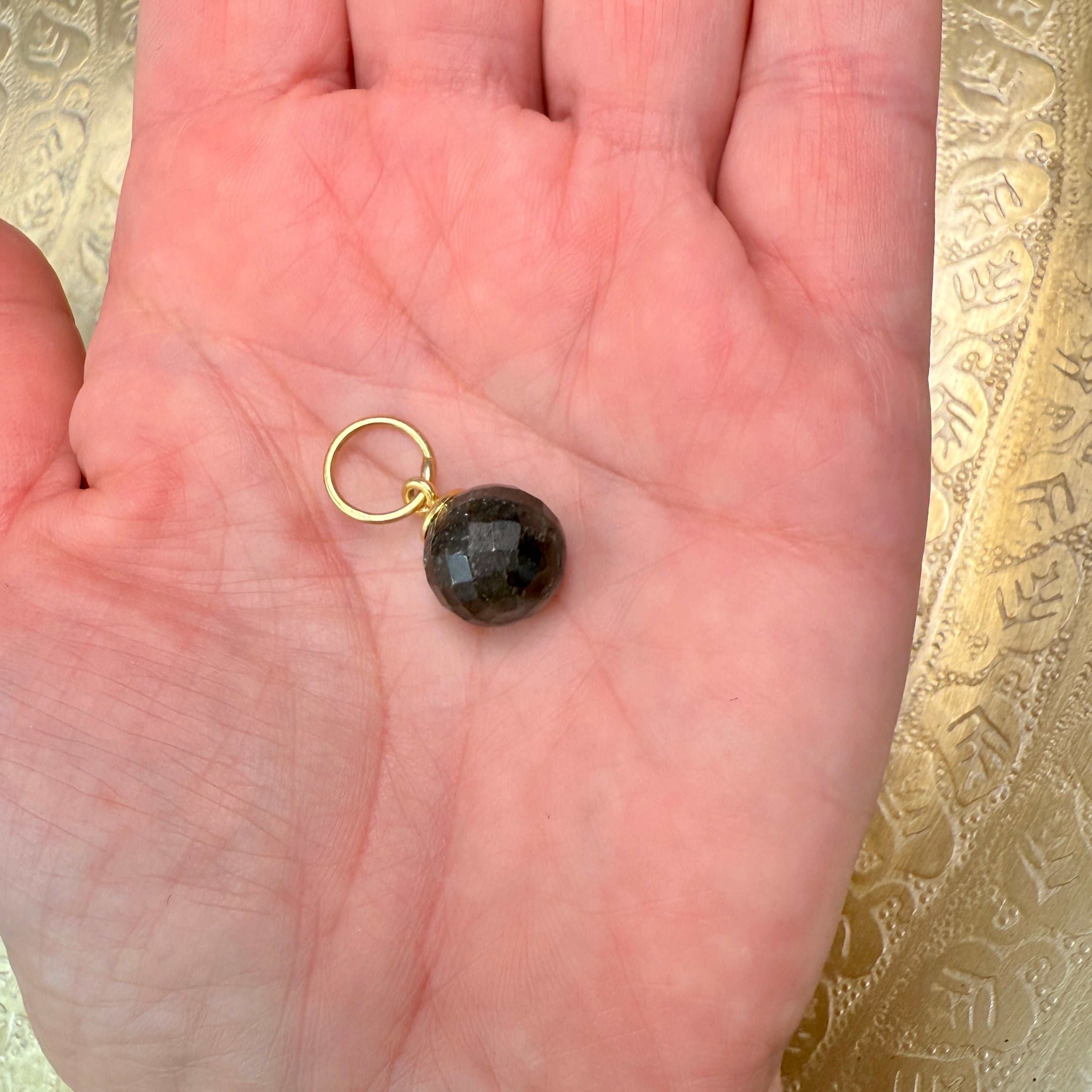 VILD UFILTRERET POWER - VEDHÆNG - UNIKA