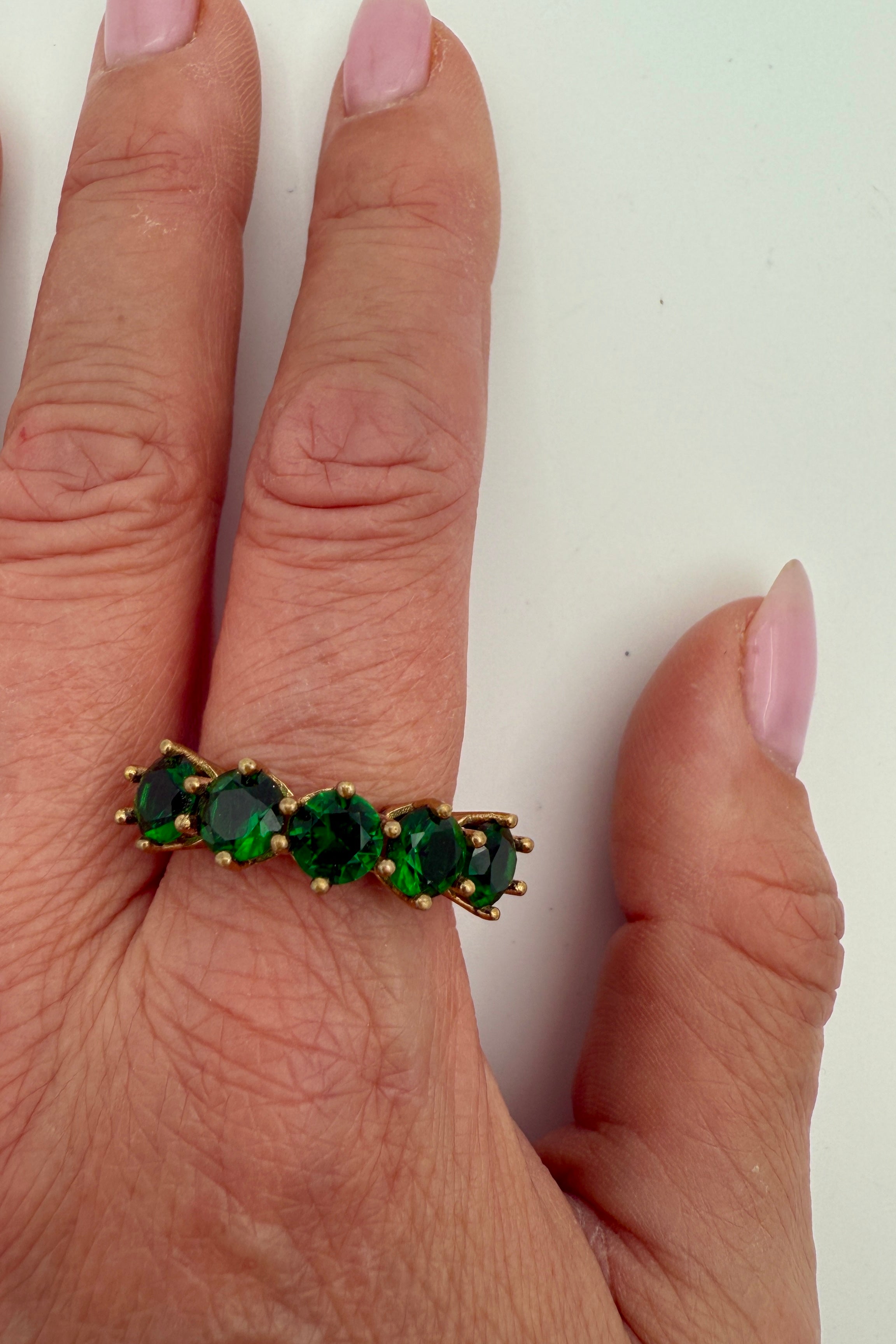 THE WORLD IS MINE - RING - UNIKA