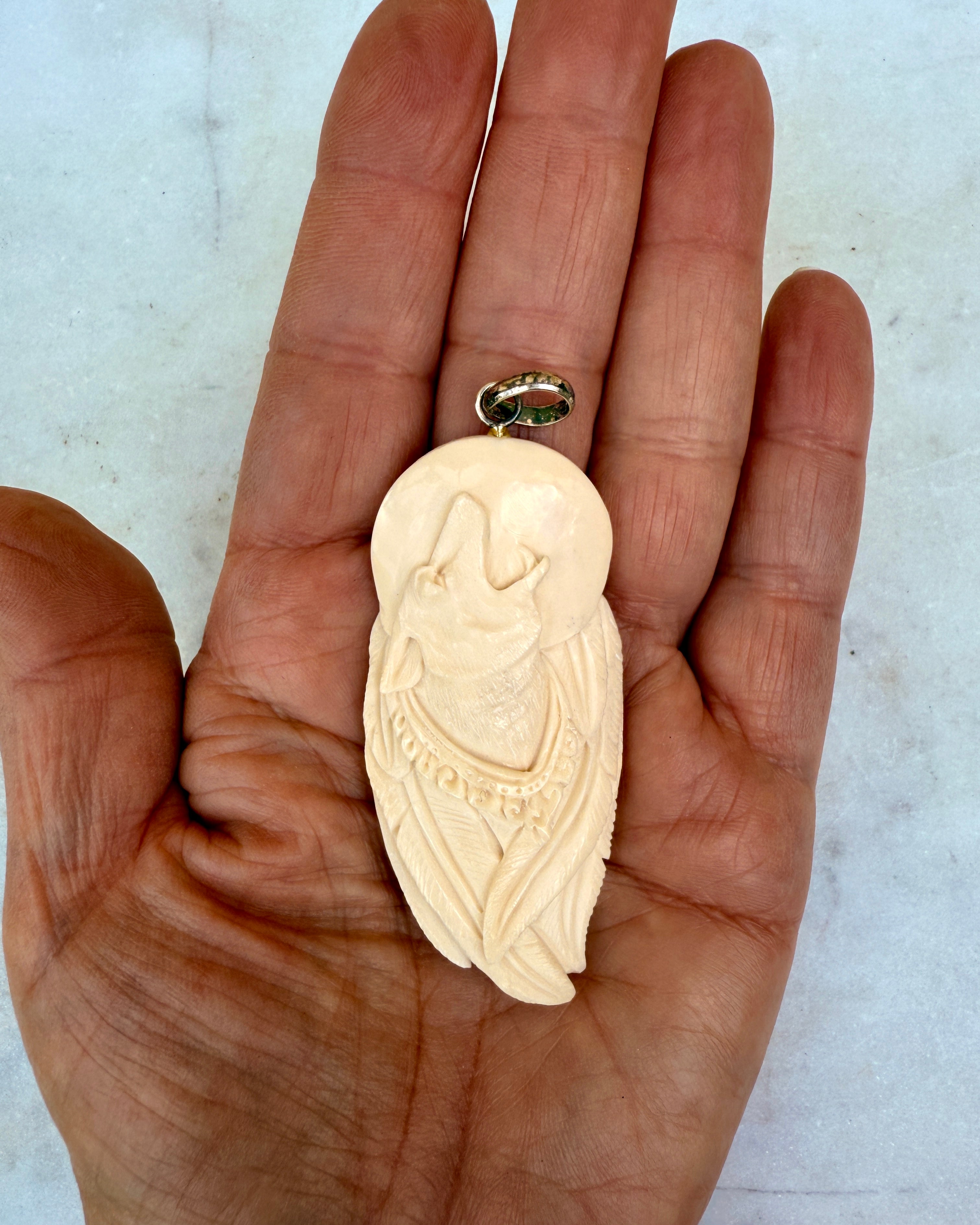 VÆKKER DIT INSTINKT - AMULET - UNIKA