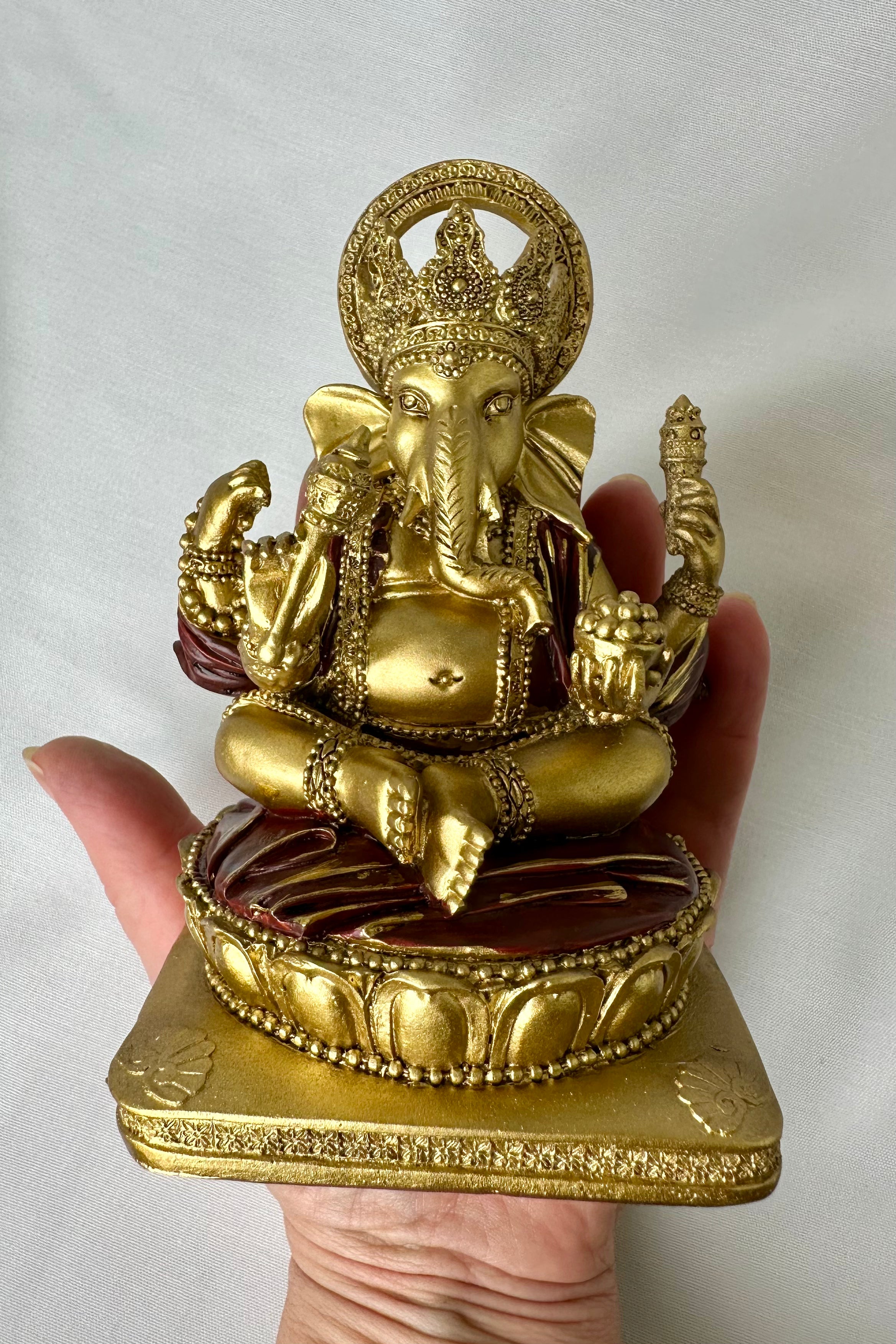 AT YOUR SERVICE - FIGUR - UNIKA