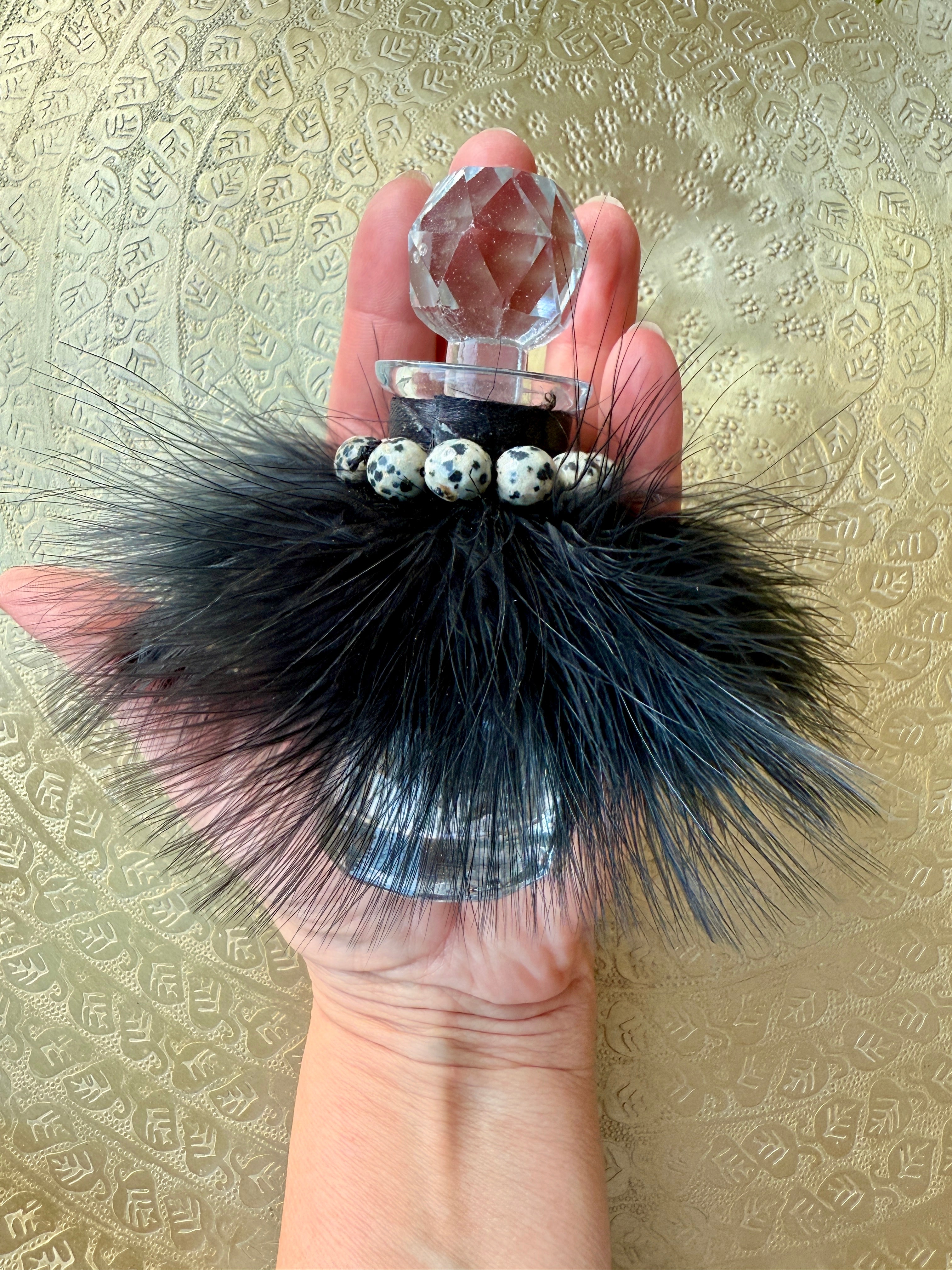 THE WITCH'S MAGIC - UNIKA