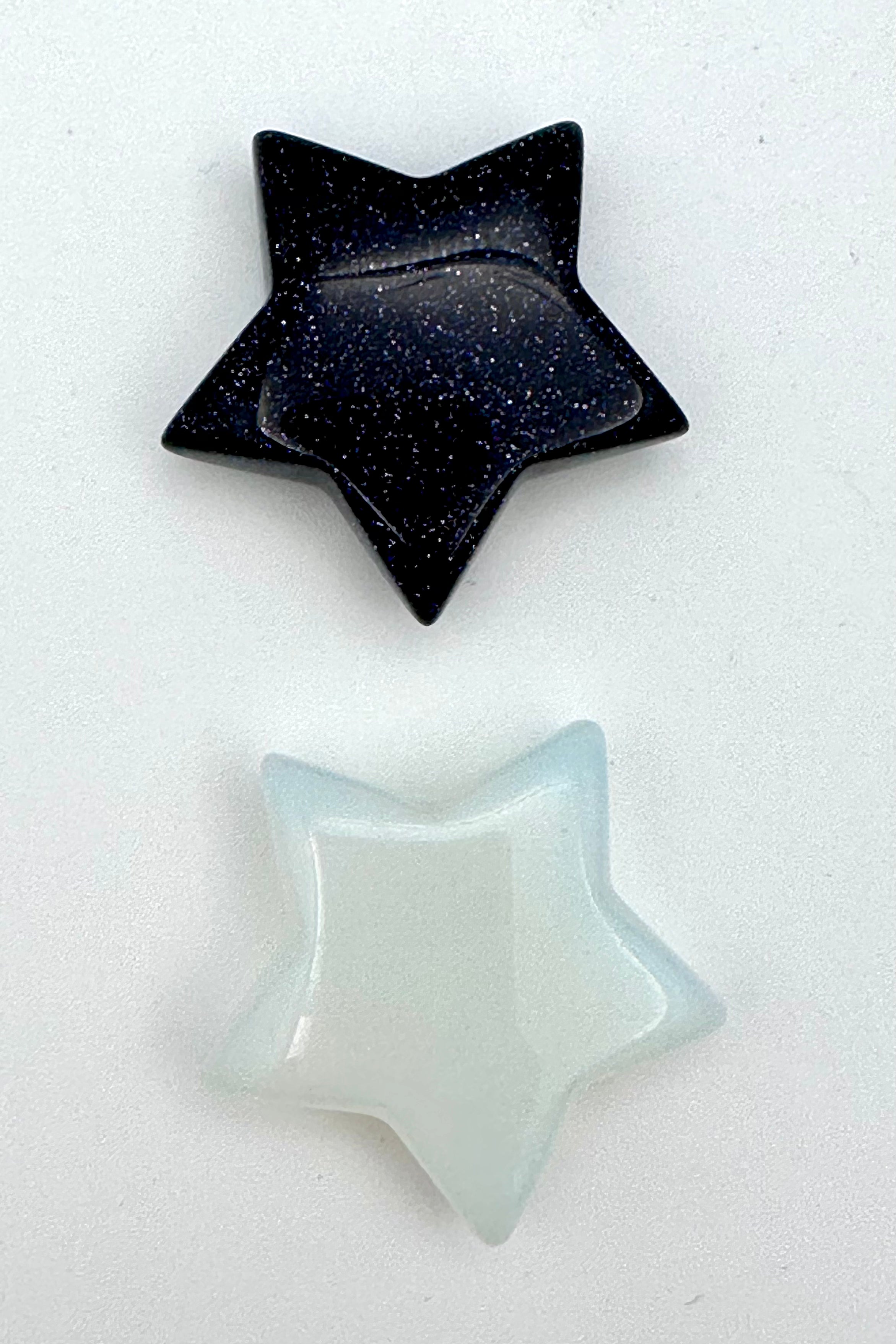 CONTRAST BETWEEN LIGHT AND DARK - STJERNEPAR