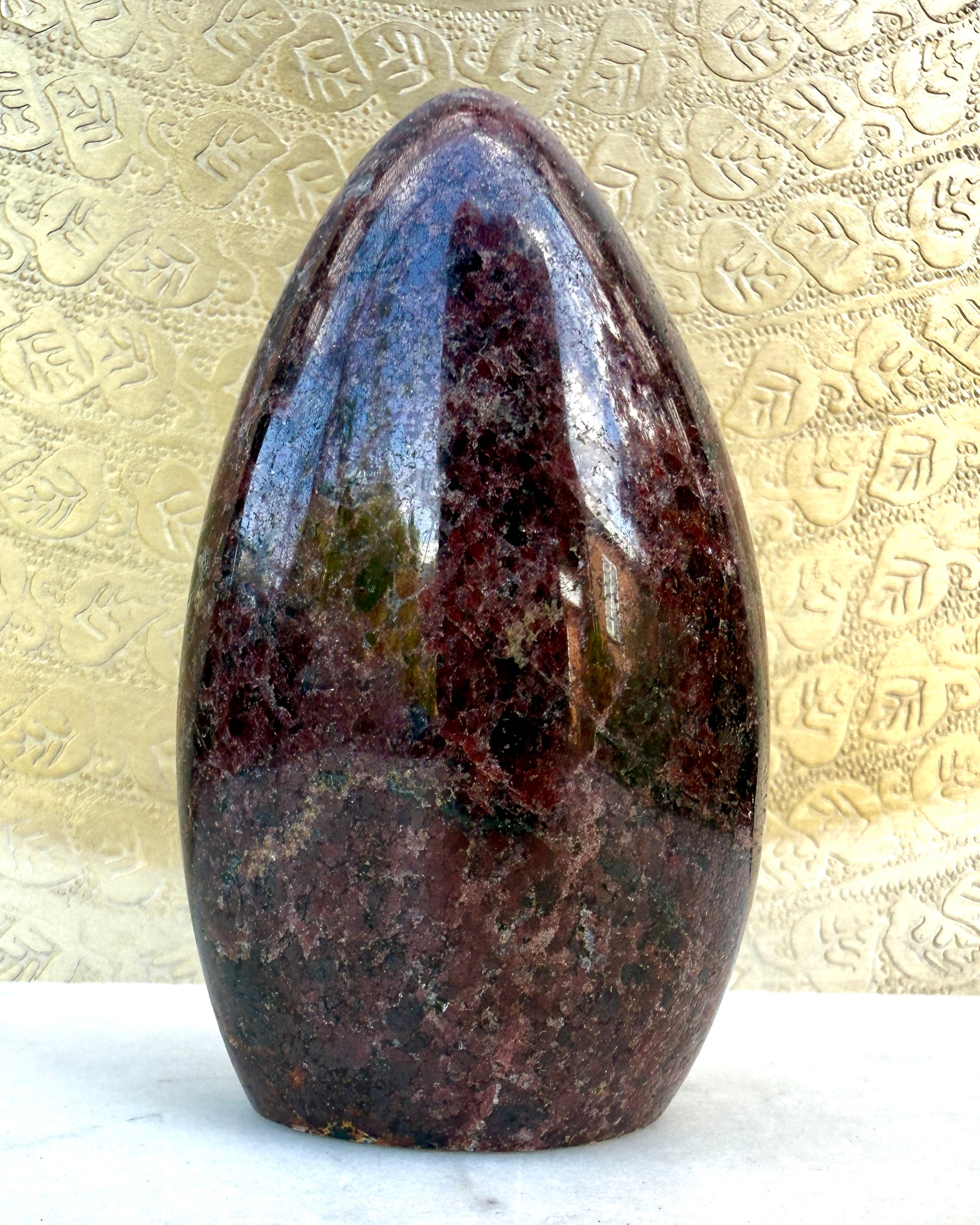 STÅ UROKKELIG I STORMEN