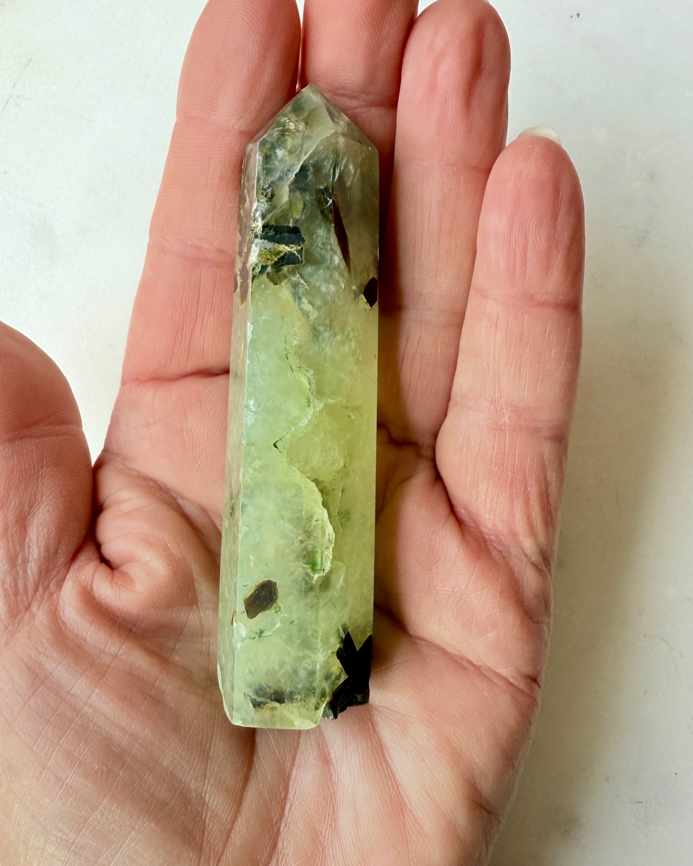 DEN RÅ OG UPOLEREDE SANDHED - KRYSTAL