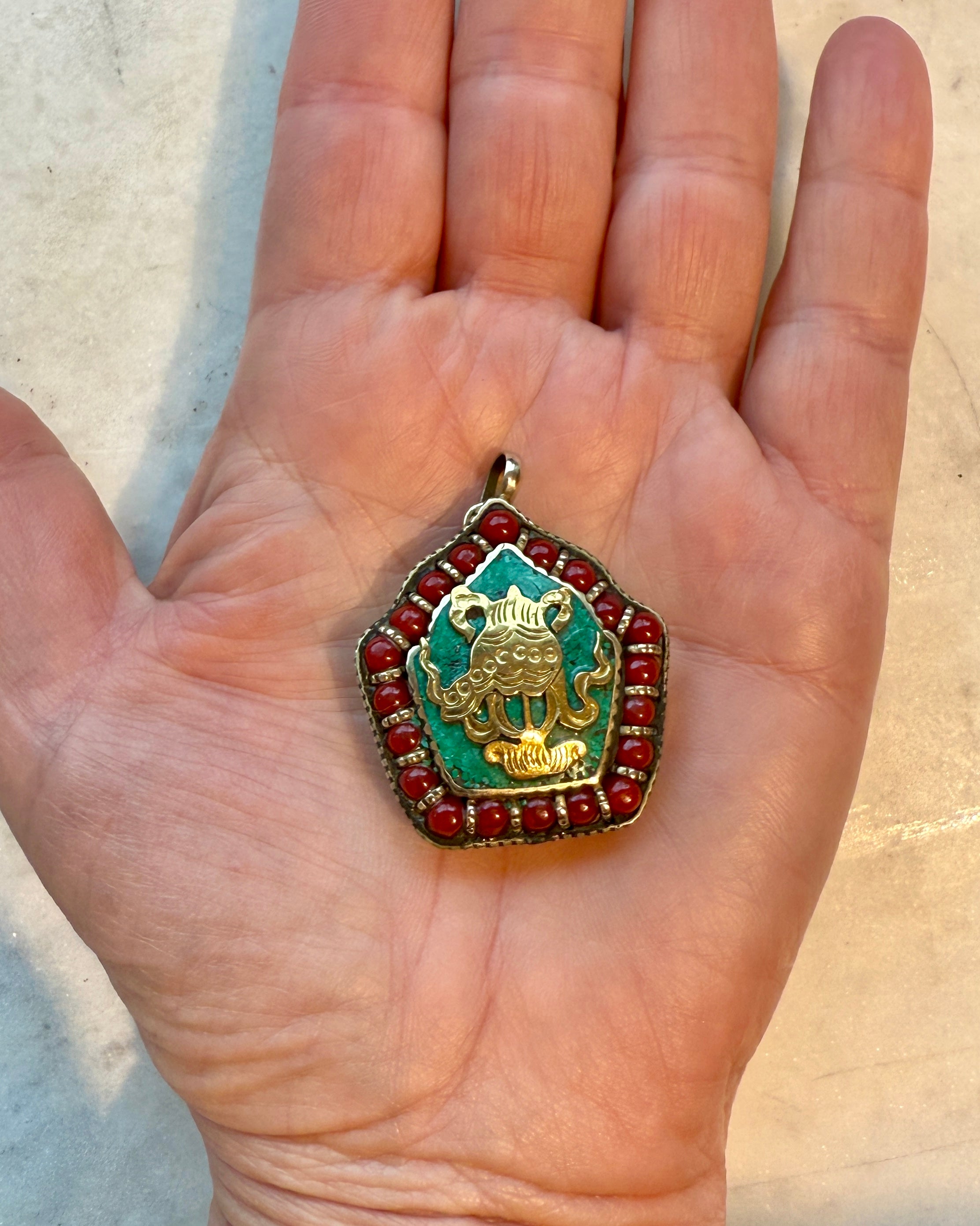 BÆRER VISDOMMEN I DINE HANDLINGER - BØN - VEDHÆNG